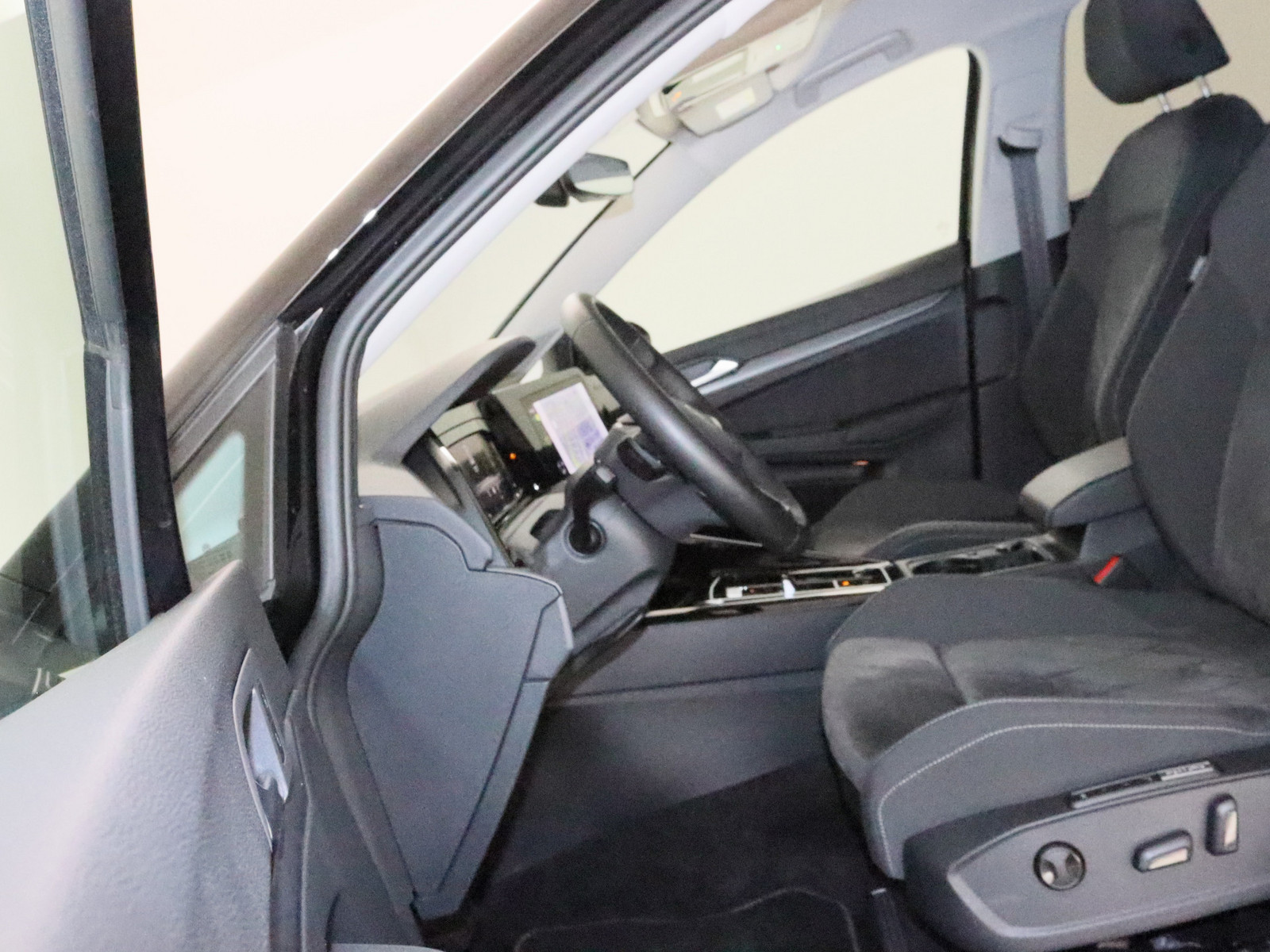 VW Golf VIII 1.5 eTSI Style VW Golf VIII 1.5 eTSI Style