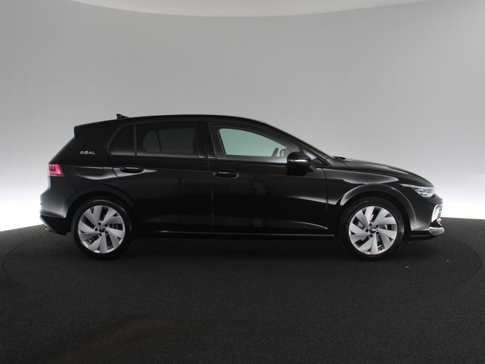 VW Golf VIII 1.5 eTSI Goal VW Golf VIII 1.5 eTSI Goal