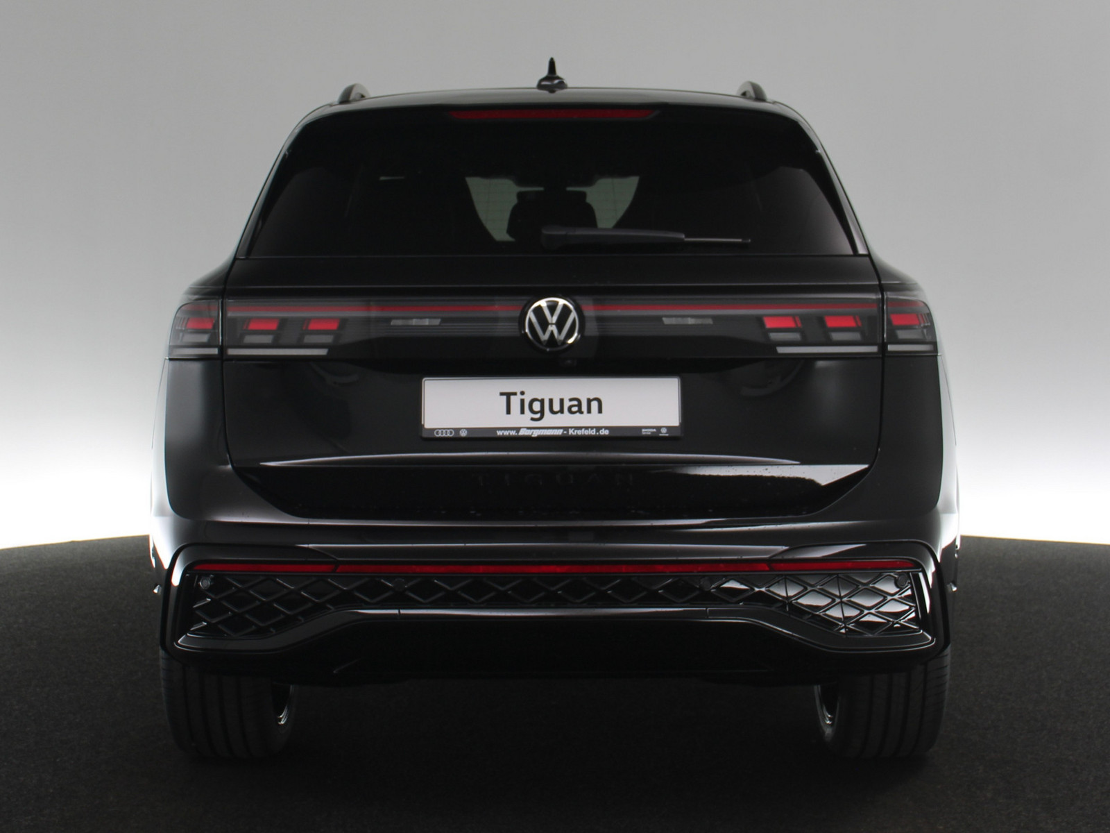 VW Tiguan 2.0 TDI R-Line 4Motion VW Tiguan 2.0 TDI R-Line 4Motion