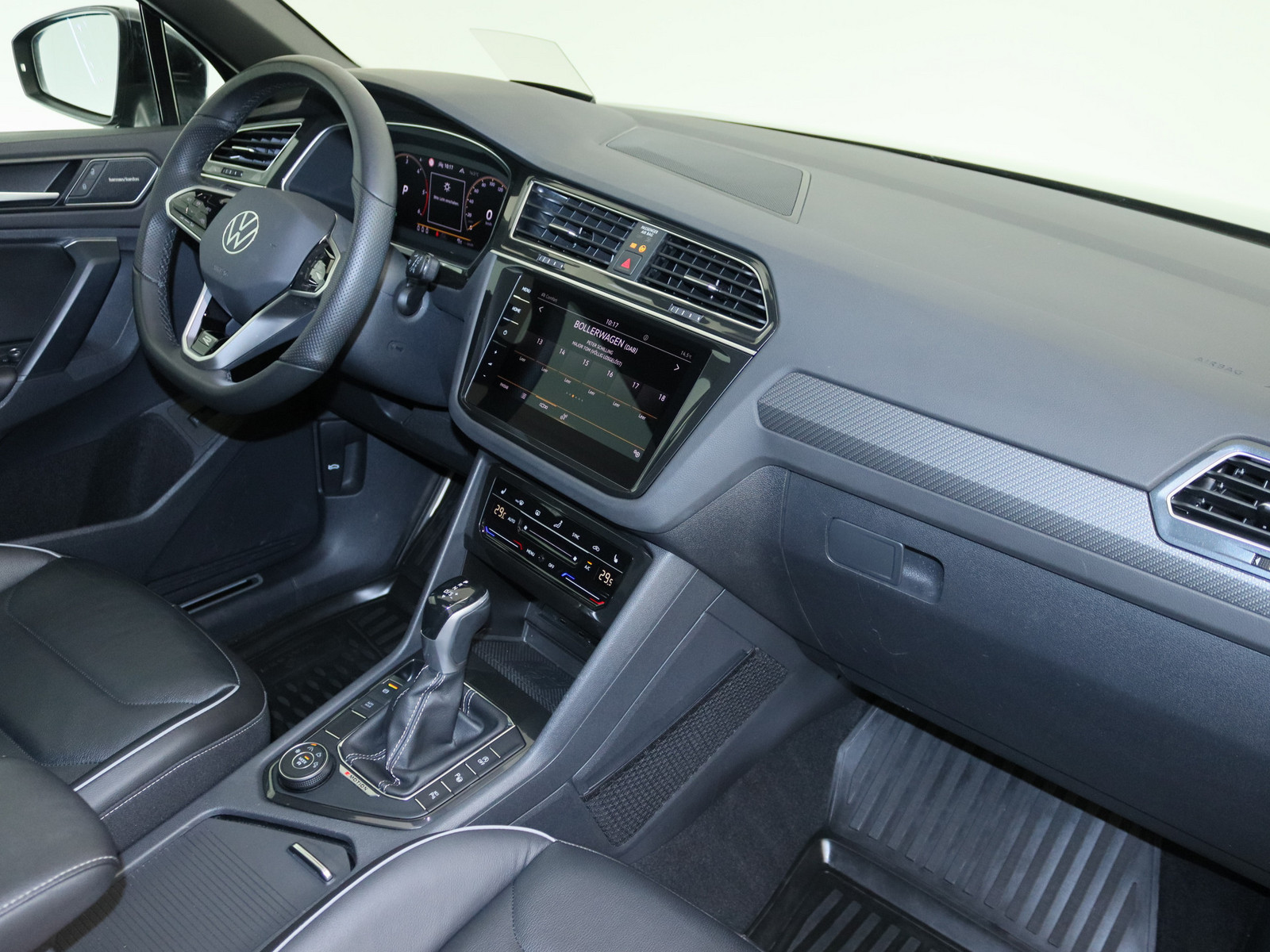 VW Tiguan 2.0 TDI R-Line 4Motion VW Tiguan 2.0 TDI R-Line 4Motion