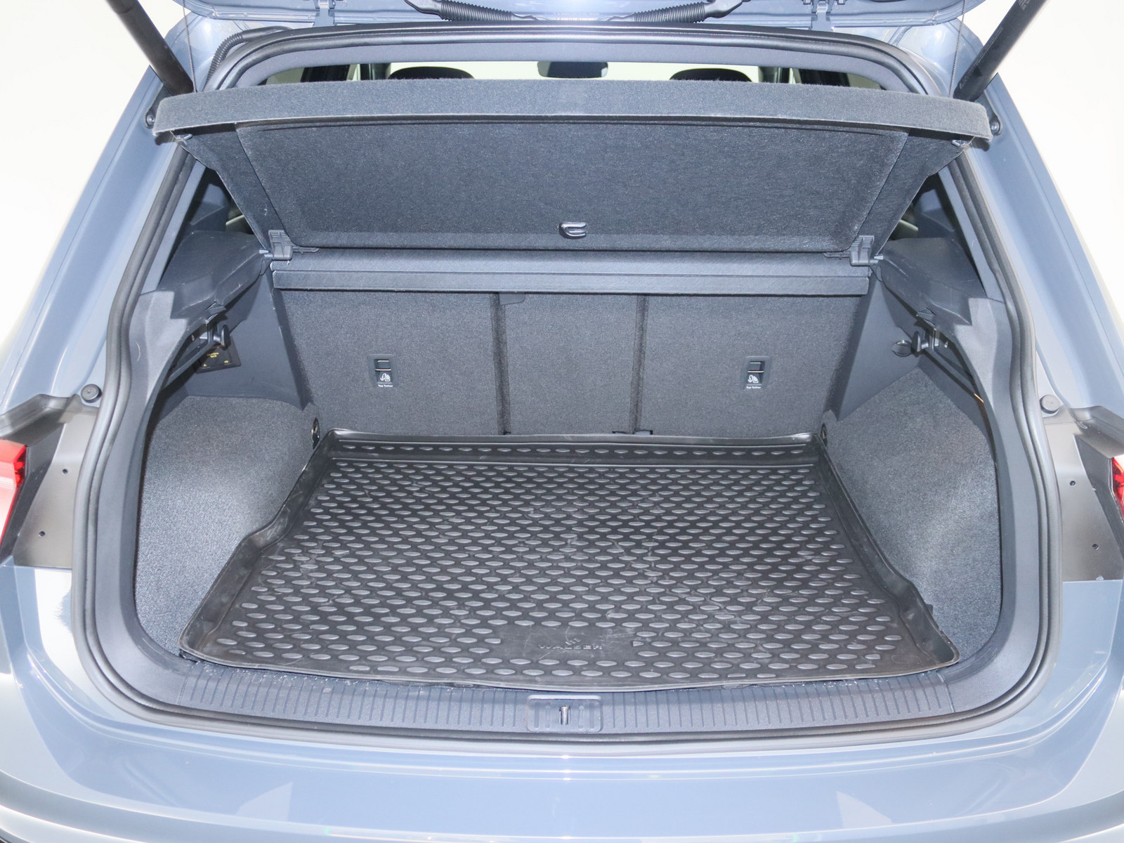 VW Tiguan 2.0 TDI R-Line 4Motion VW Tiguan 2.0 TDI R-Line 4Motion