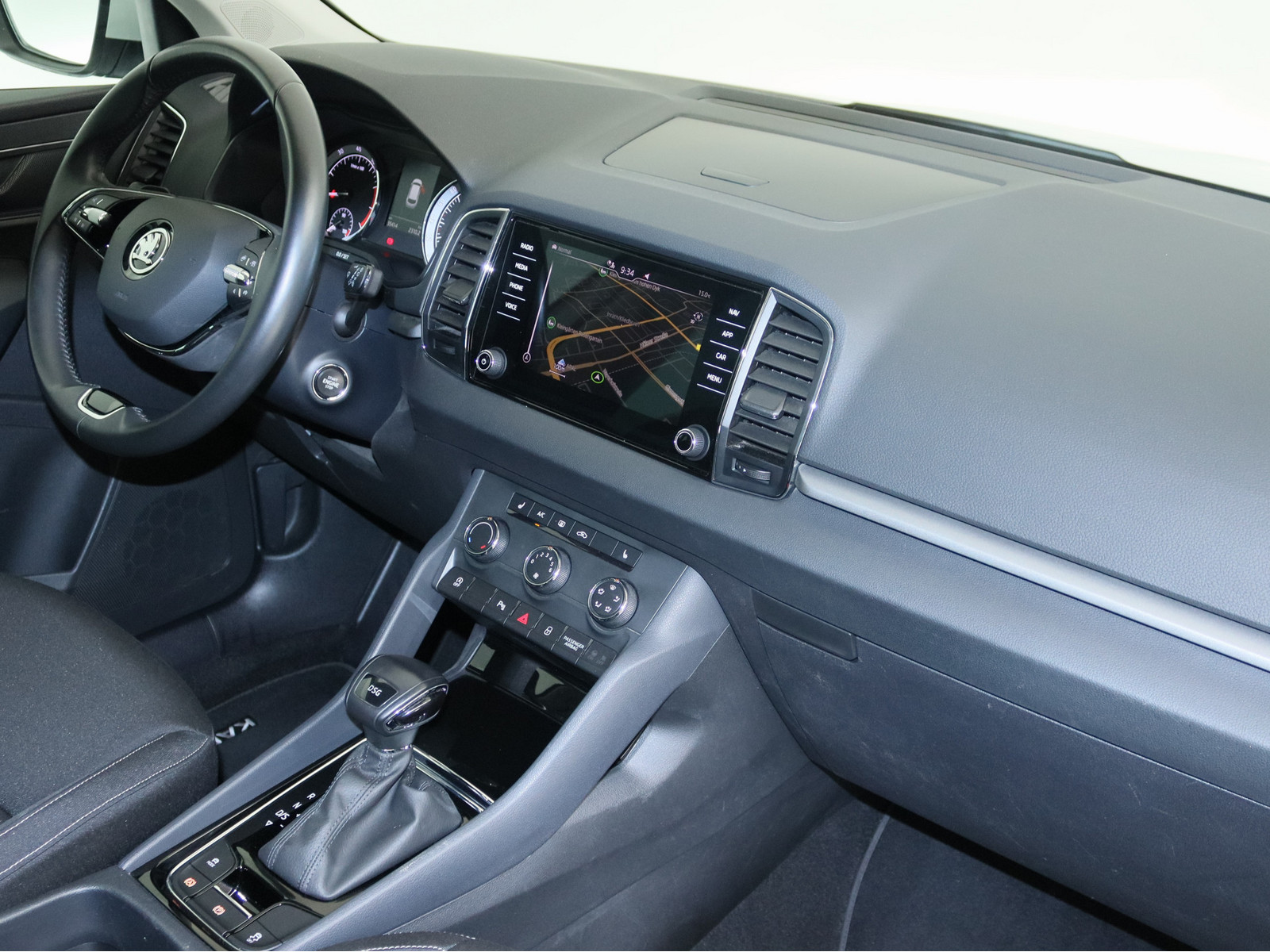 SKODA Karoq 1.5 TSI ACT Ambition SKODA Karoq 1.5 TSI ACT Ambition