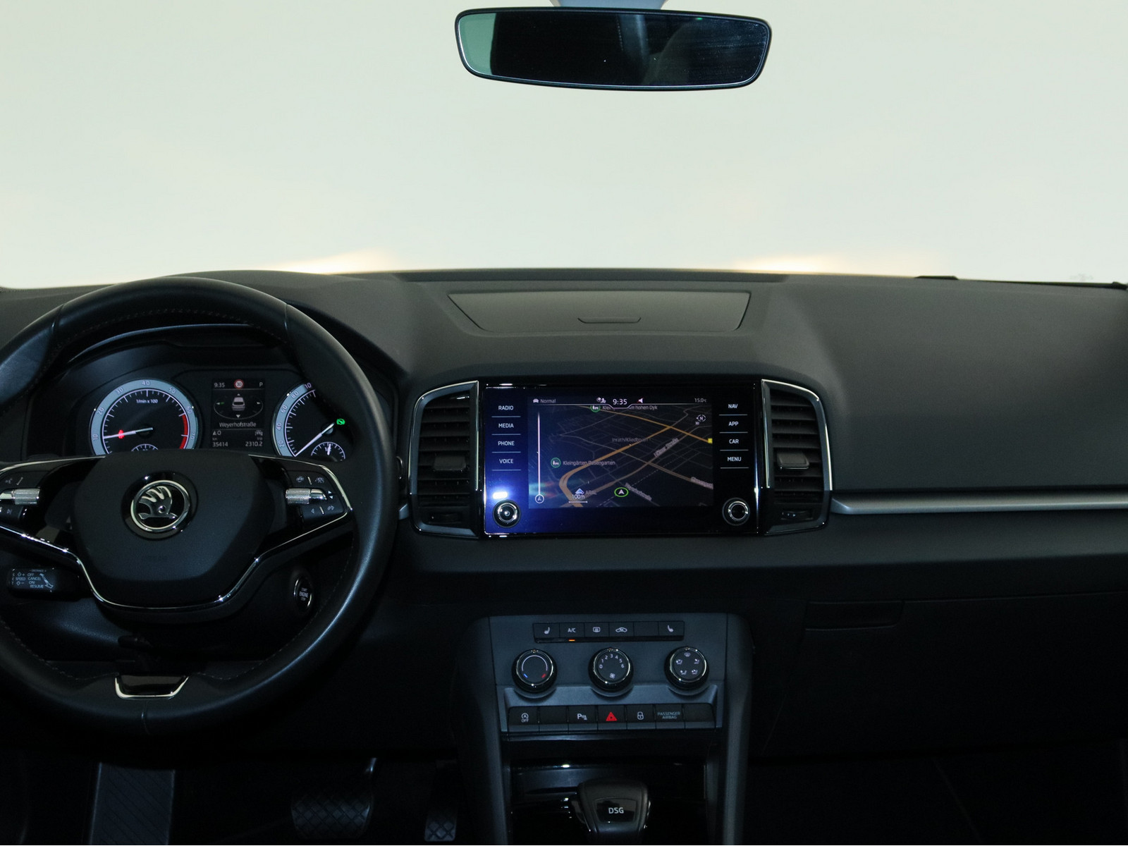 SKODA Karoq 1.5 TSI ACT Ambition SKODA Karoq 1.5 TSI ACT Ambition