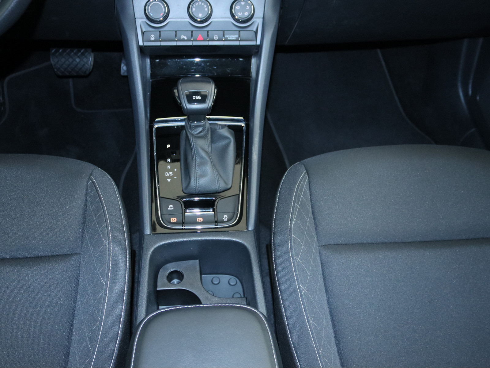 SKODA Karoq 1.5 TSI ACT Ambition SKODA Karoq 1.5 TSI ACT Ambition