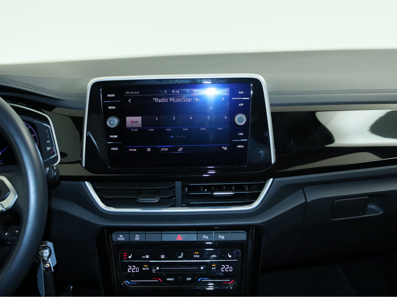 VW T-Roc 1.0 TSI R-Line VW T-Roc 1.0 TSI R-Line