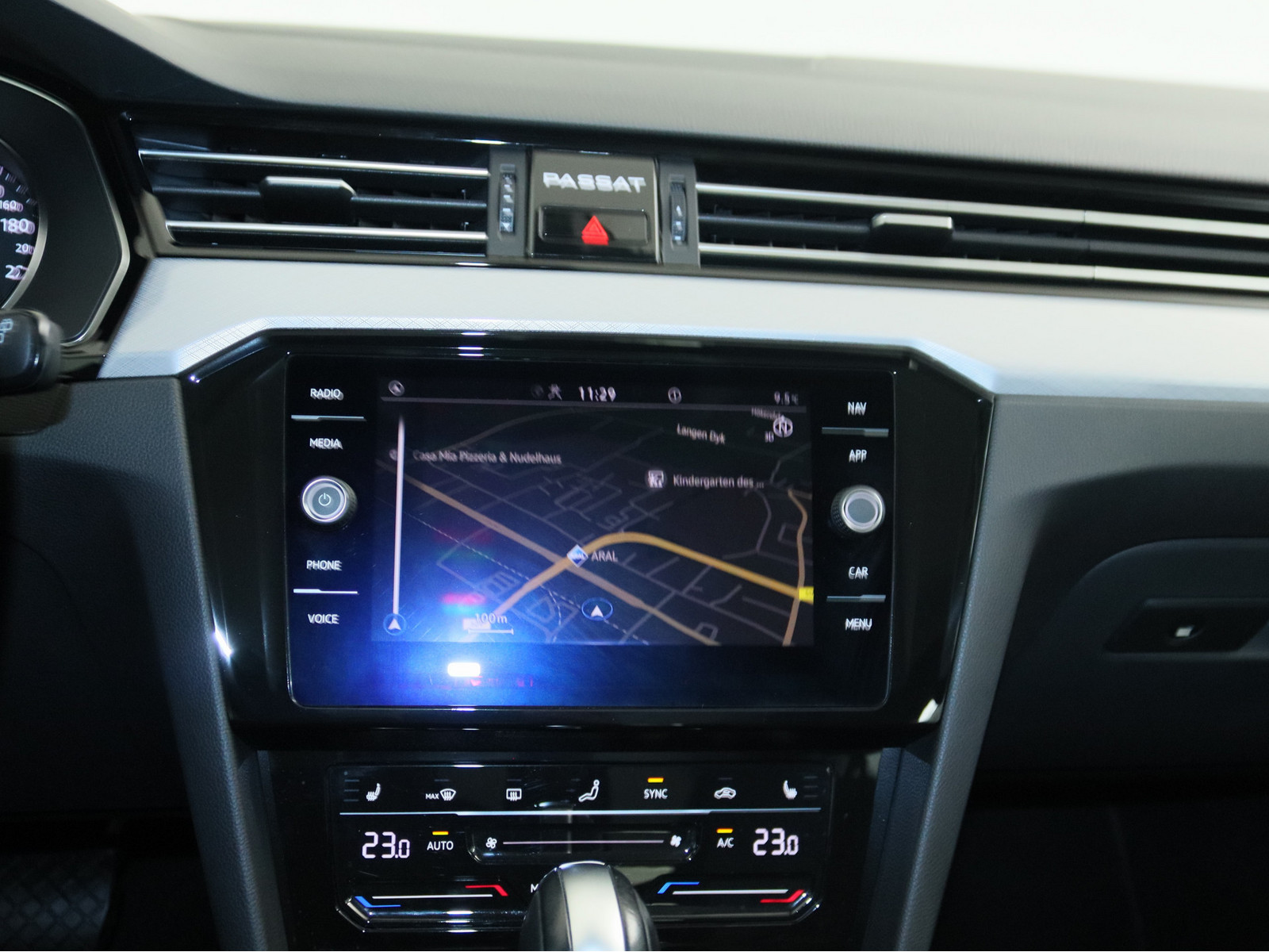 VW Passat Variant 2.0 TDI Business VW Passat Variant 2.0 TDI Business