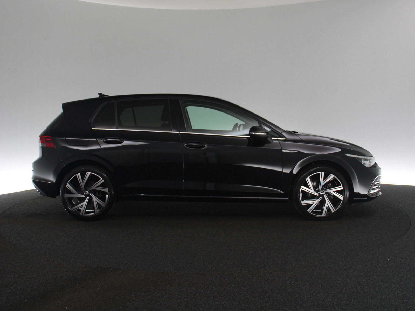 VW Golf VIII 1.5 eTSI Style VW Golf VIII 1.5 eTSI Style