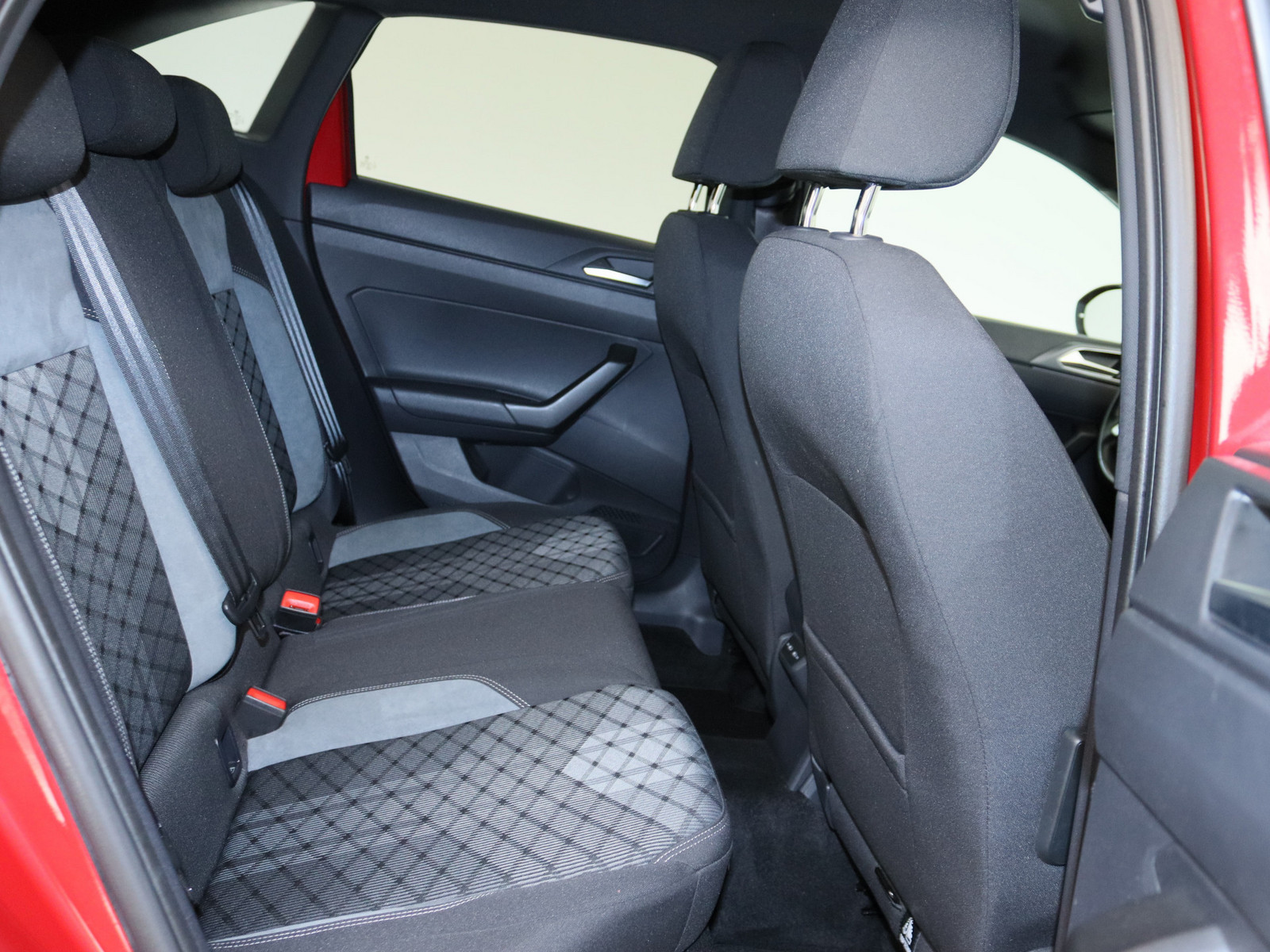 VW Taigo 1.0 TSI R-Line VW Taigo 1.0 TSI R-Line