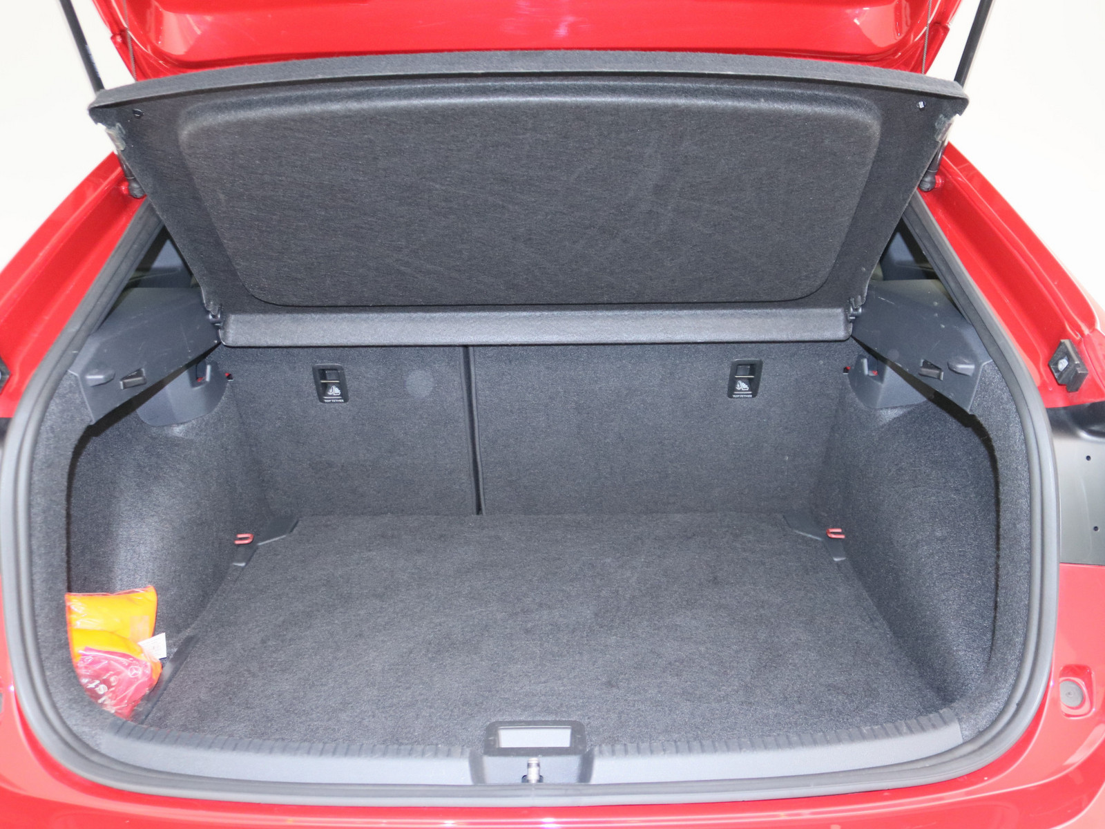 VW Taigo 1.0 TSI R-Line VW Taigo 1.0 TSI R-Line