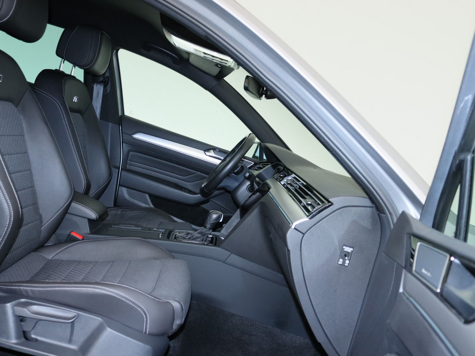 VW Passat Variant 4Motion 2.0 TDI Business VW Passat Variant 4Motion 2.0 TDI Business