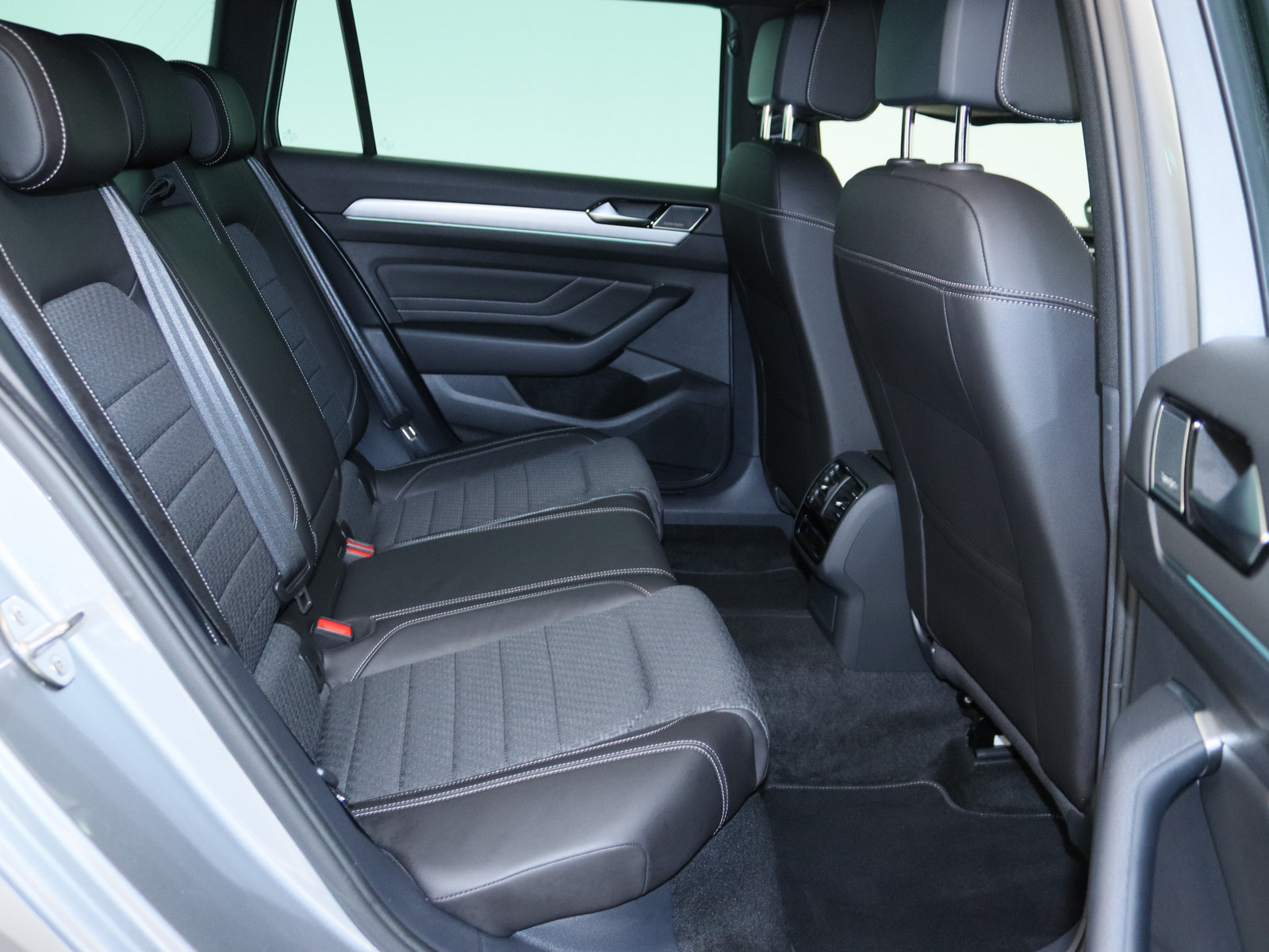 VW Passat Variant 4Motion 2.0 TDI Business VW Passat Variant 4Motion 2.0 TDI Business