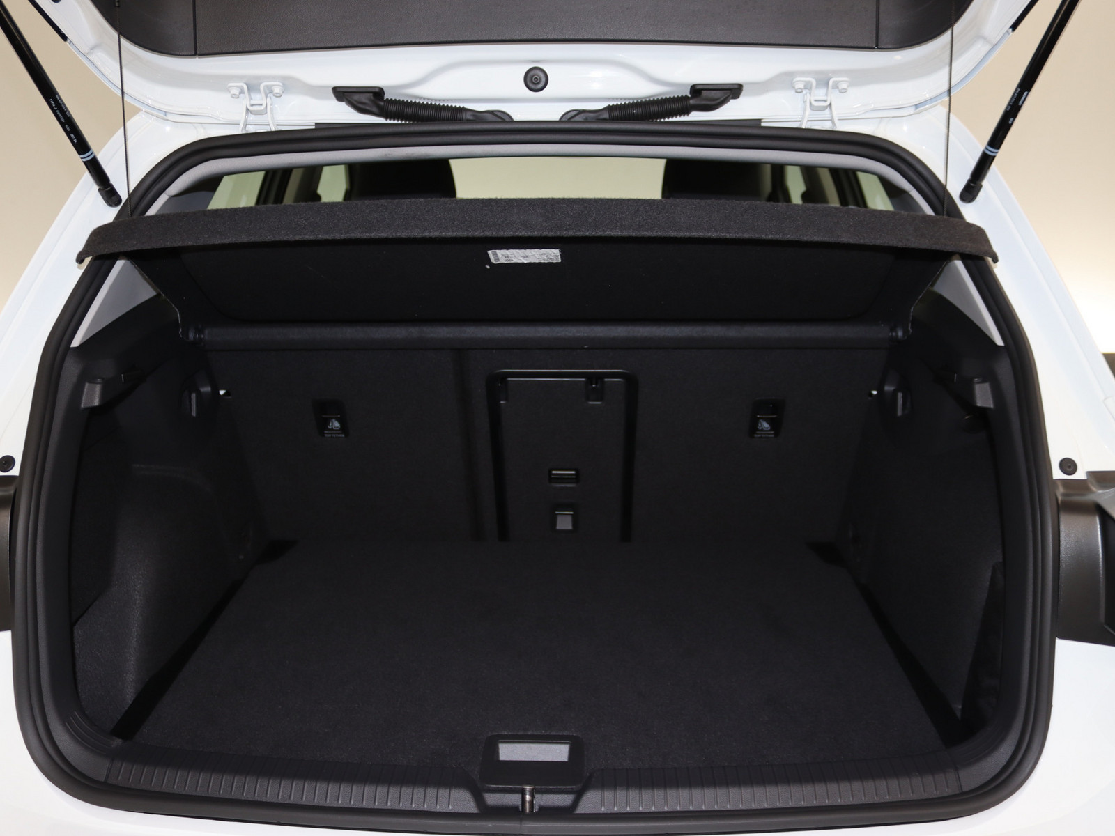 VW Golf VIII 1.5 eTSI Style VW Golf VIII 1.5 eTSI Style