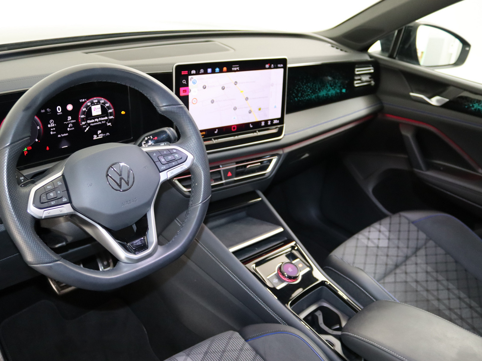 VW Tiguan 2.0 TDI R-Line 4Motion VW Tiguan 2.0 TDI R-Line 4Motion