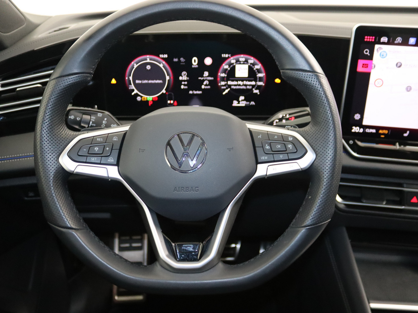 VW Tiguan 2.0 TDI R-Line 4Motion VW Tiguan 2.0 TDI R-Line 4Motion