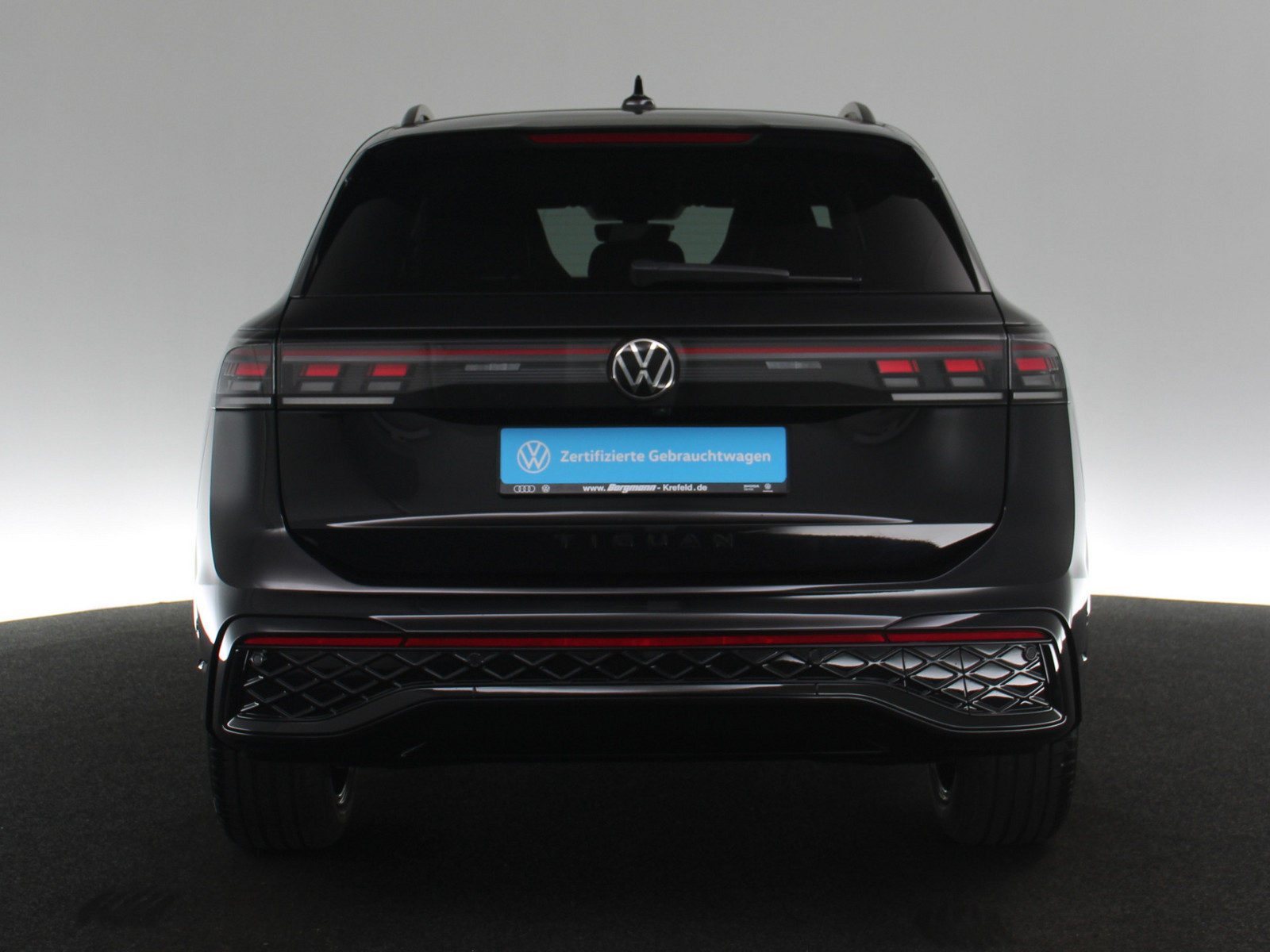VW Tiguan 2.0 TDI R-Line 4Motion VW Tiguan 2.0 TDI R-Line 4Motion