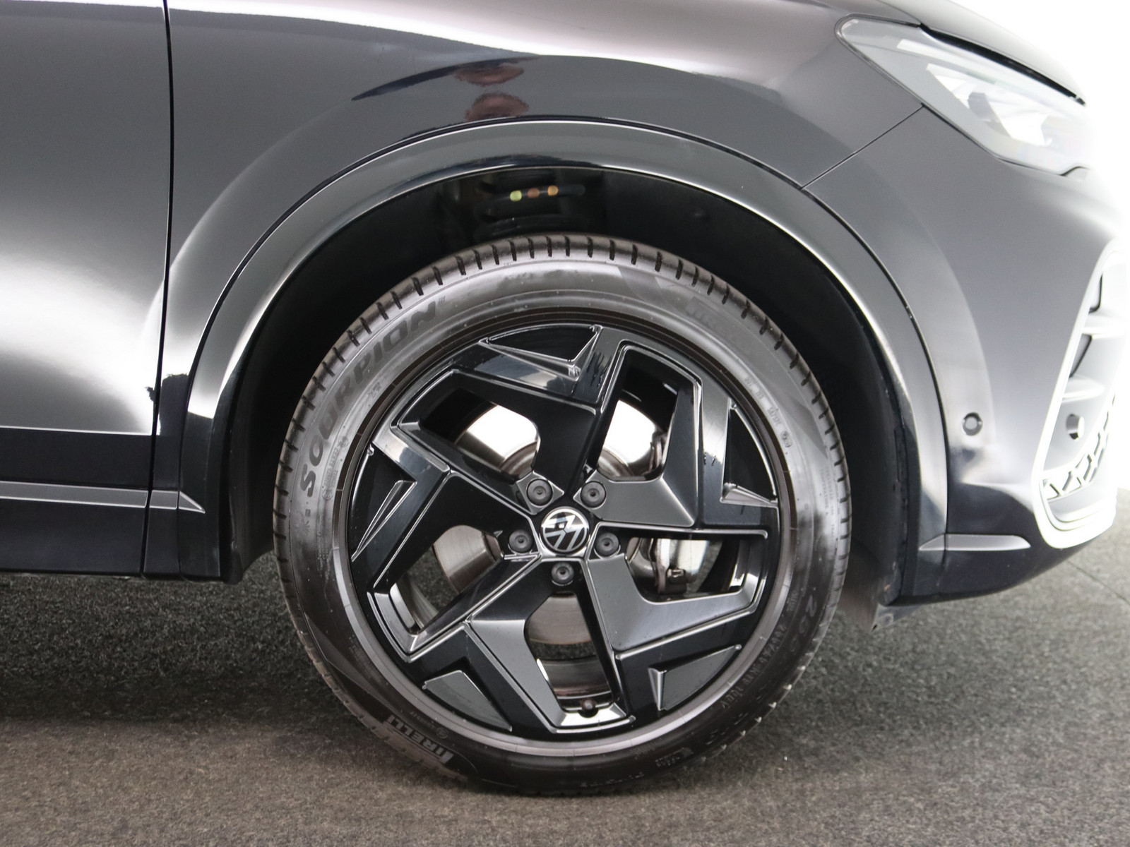 VW Tiguan 2.0 TDI R-Line 4Motion VW Tiguan 2.0 TDI R-Line 4Motion