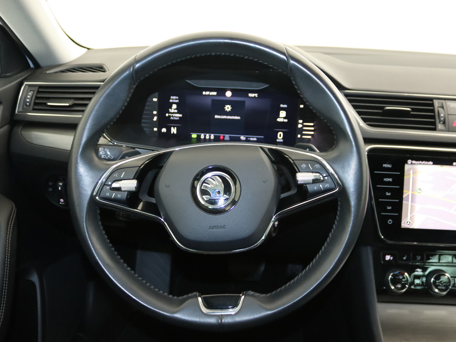 SKODA Superb Combi 2.0 TDI Style SKODA Superb Combi 2.0 TDI Style