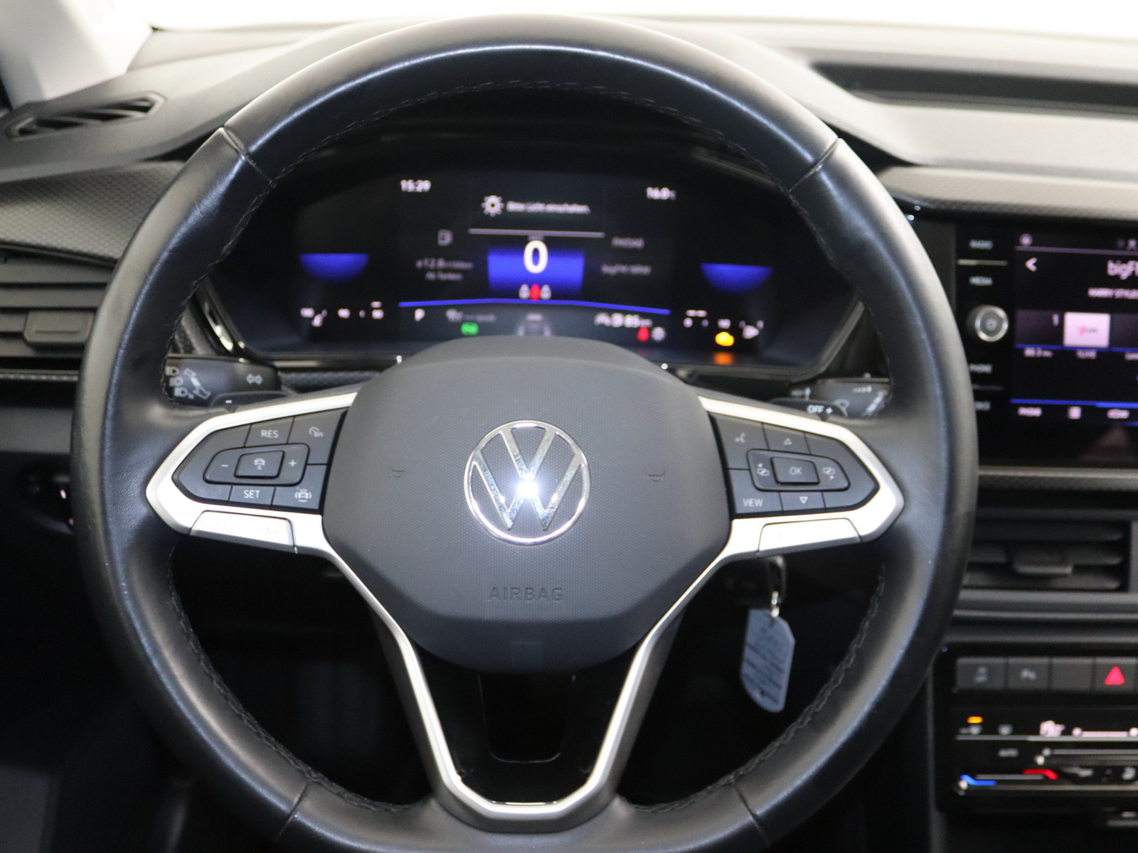 VW T-Cross 1.0 TSI Life VW T-Cross 1.0 TSI Life