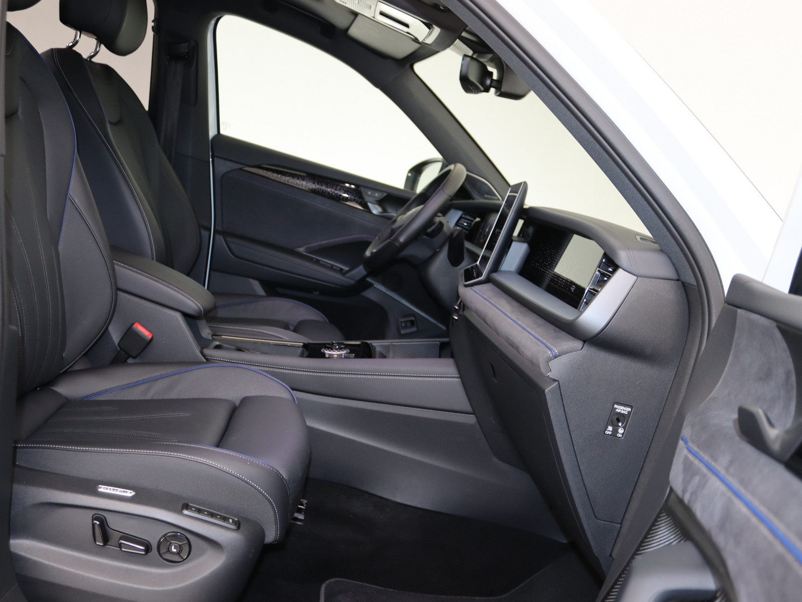 VW Tayron 2.0 TDI R-Line 4Motion VW Tayron 2.0 TDI R-Line 4Motion