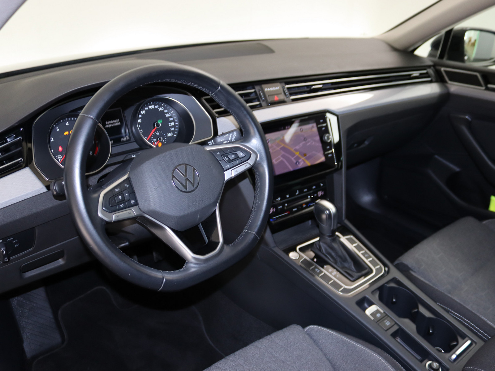 VW Passat Variant 1.5 TSI Business VW Passat Variant 1.5 TSI Business