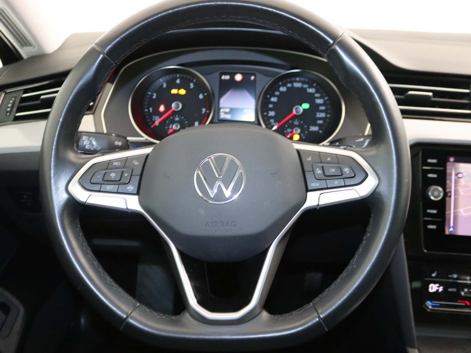 VW Passat Variant 1.5 TSI Business VW Passat Variant 1.5 TSI Business