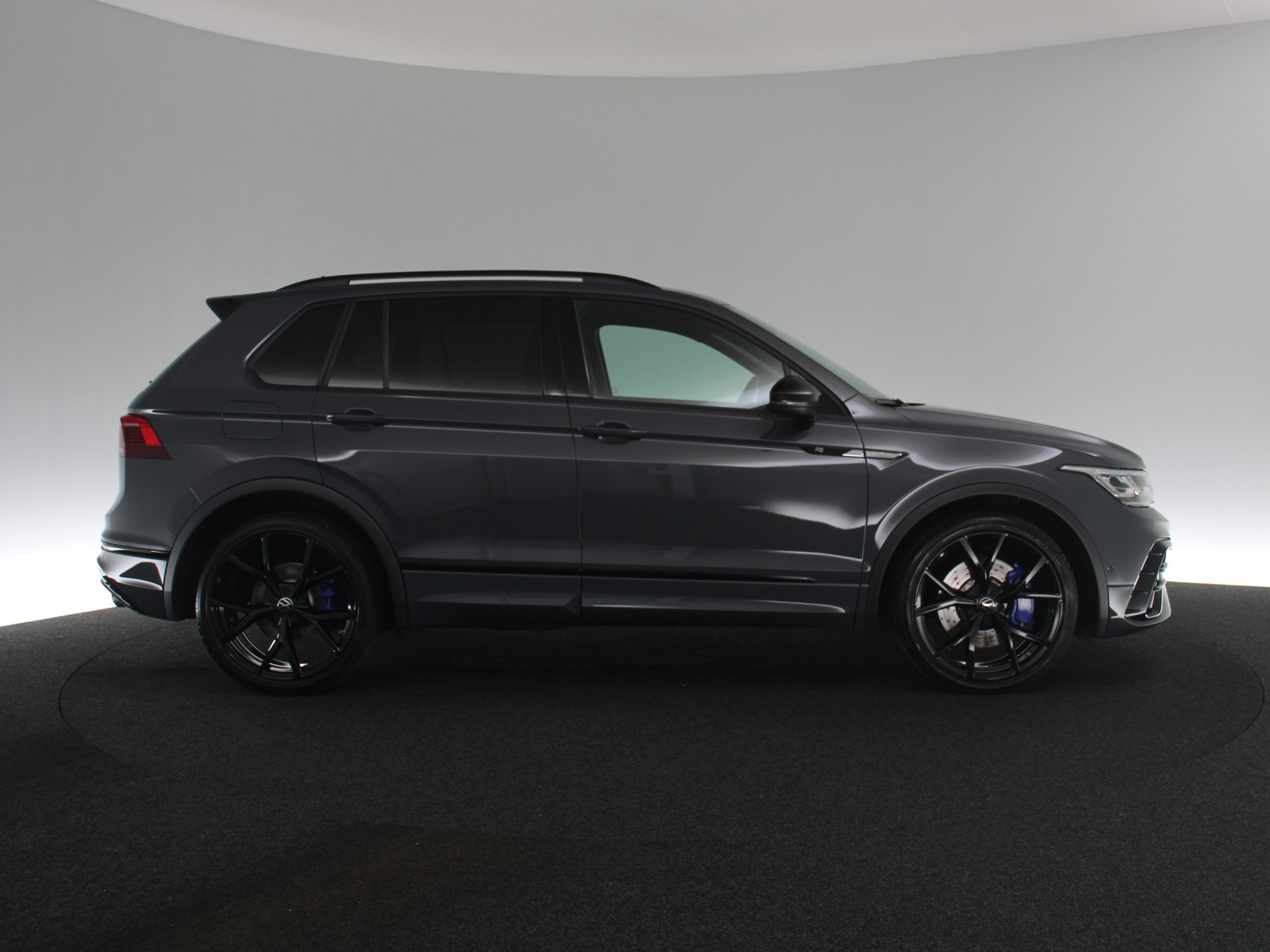VW Tiguan 2.0 TSI R 4Motion VW Tiguan 2.0 TSI R 4Motion