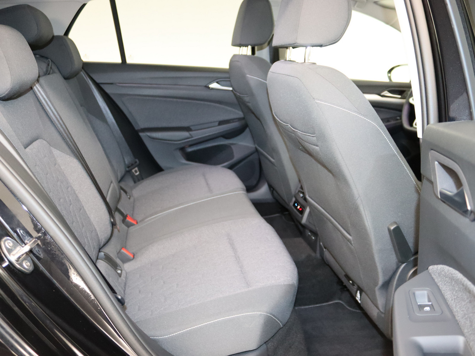 VW Golf VIII 1.5 eTSI Move VW Golf VIII 1.5 eTSI Move