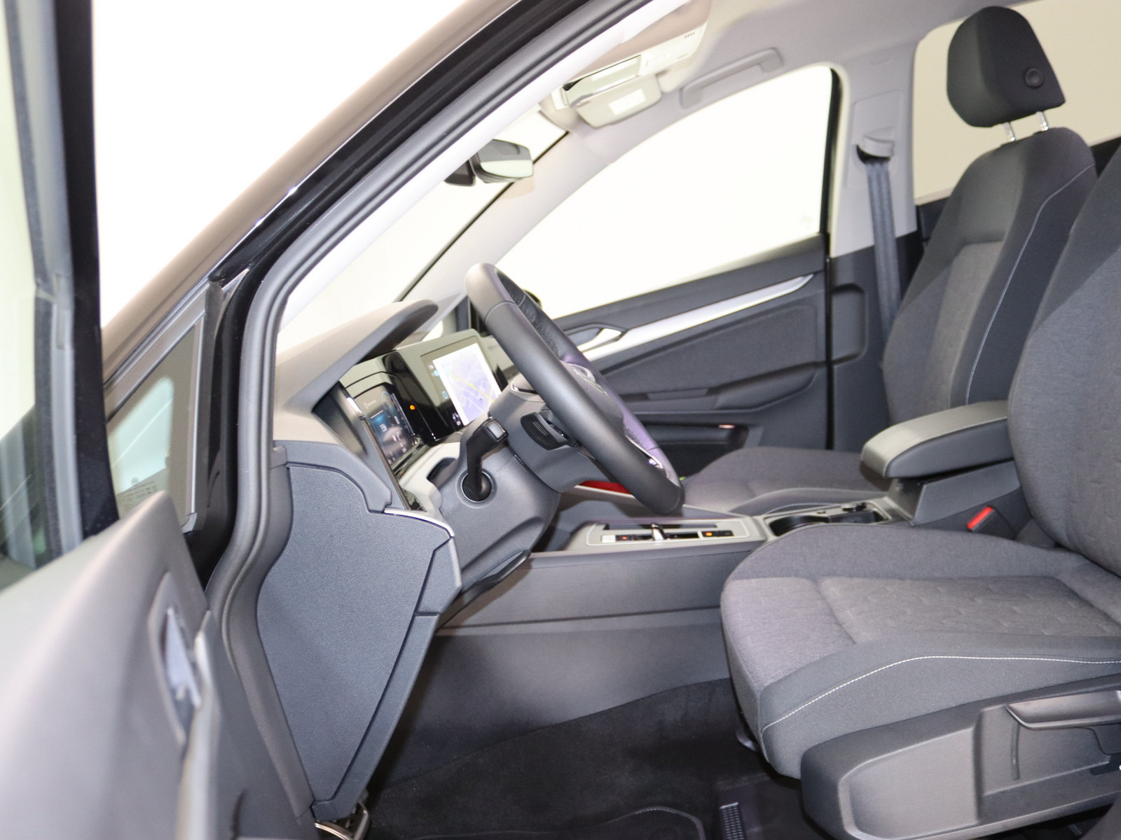VW Golf VIII 1.5 eTSI Move VW Golf VIII 1.5 eTSI Move