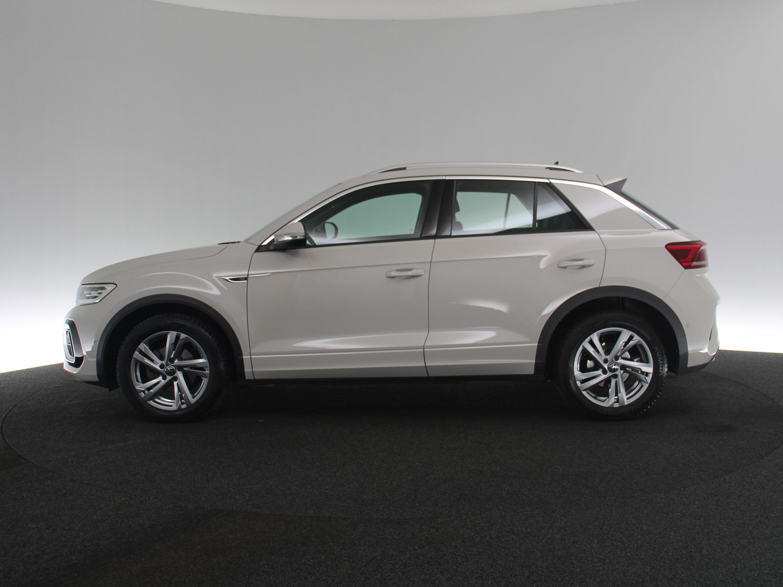 VW T-Roc 1.0 TSI R-Line VW T-Roc 1.0 TSI R-Line
