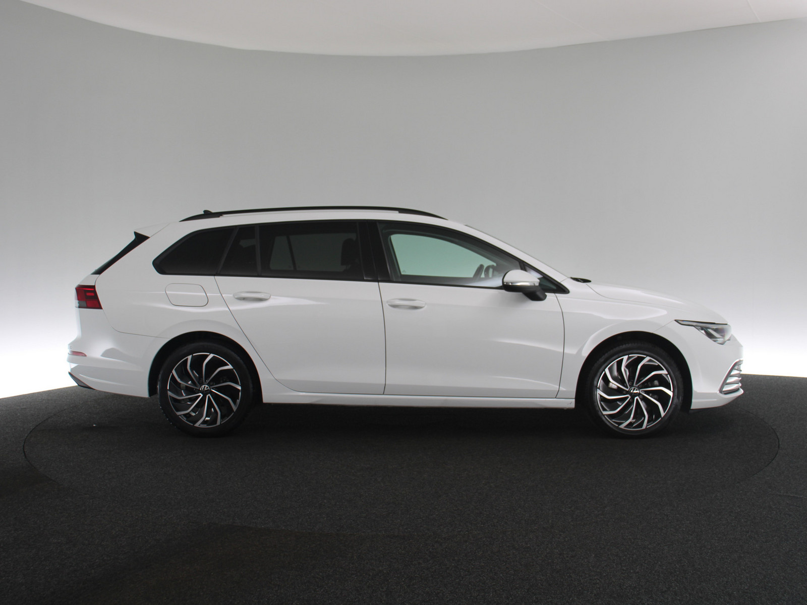 VW Golf VIII 2.0 TDI Life VW Golf VIII 2.0 TDI Life