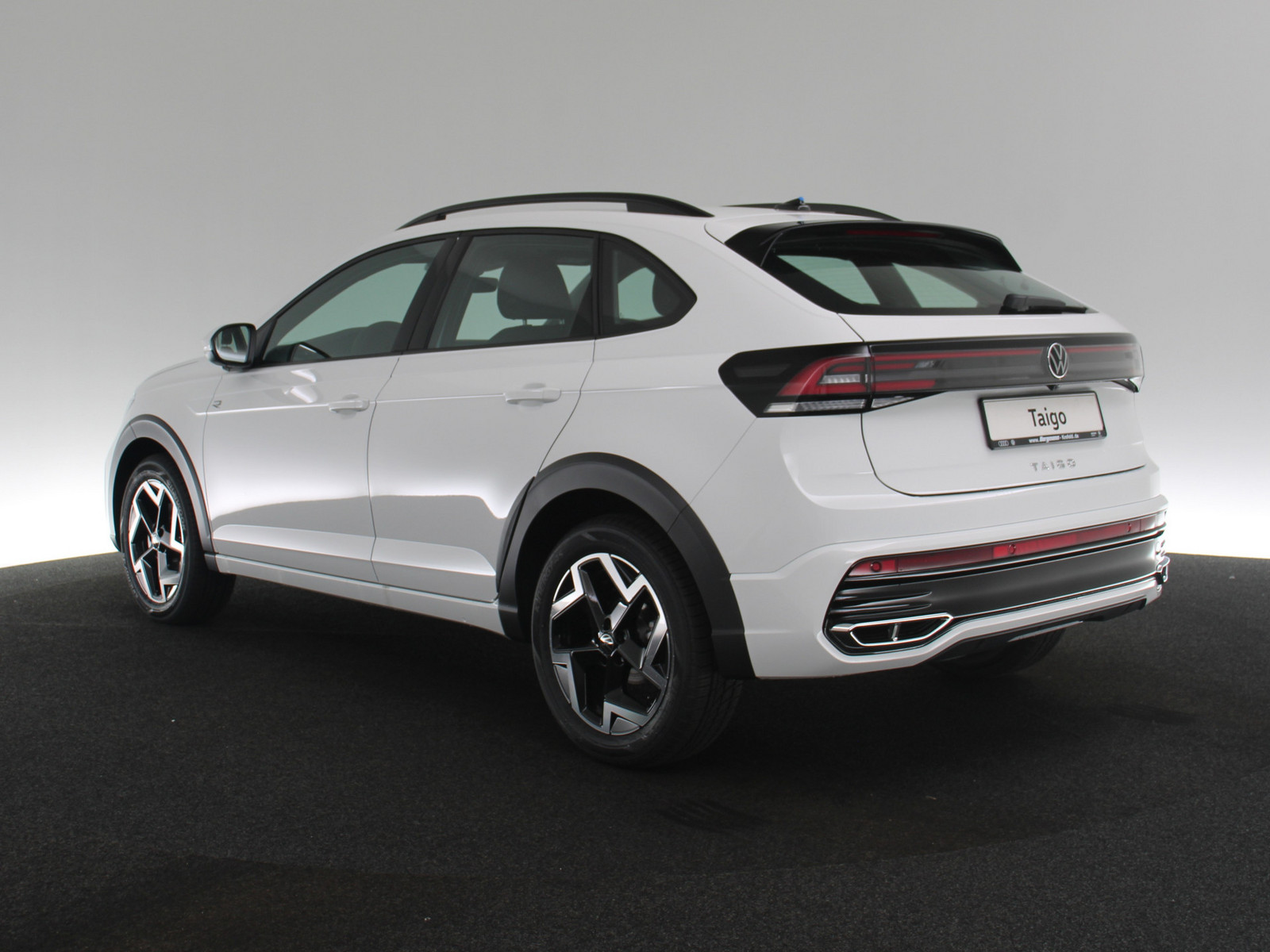 VW Taigo 1.0 TSI R-Line VW Taigo 1.0 TSI R-Line
