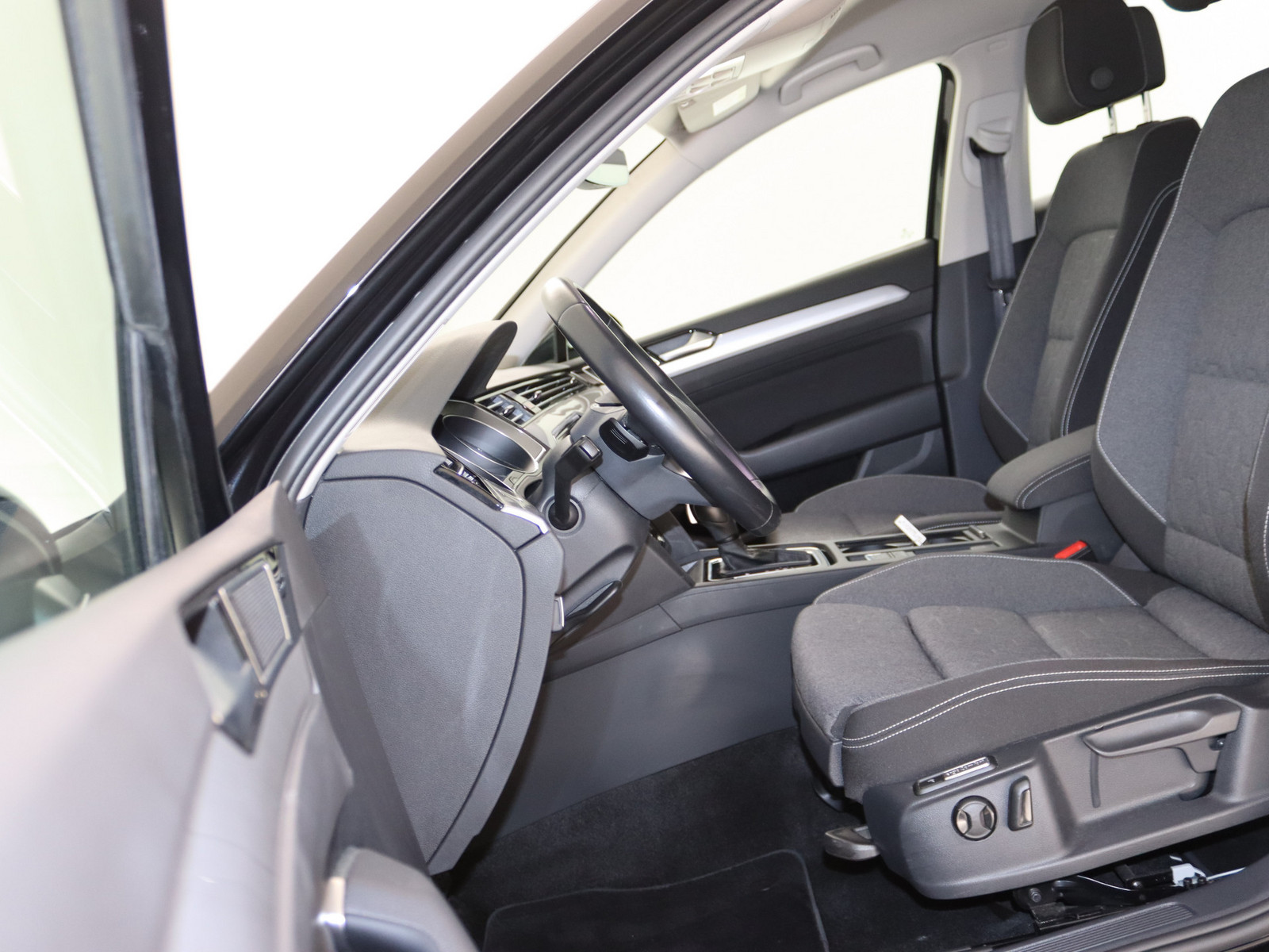 VW Passat Variant 2.0 TDI Business VW Passat Variant 2.0 TDI Business