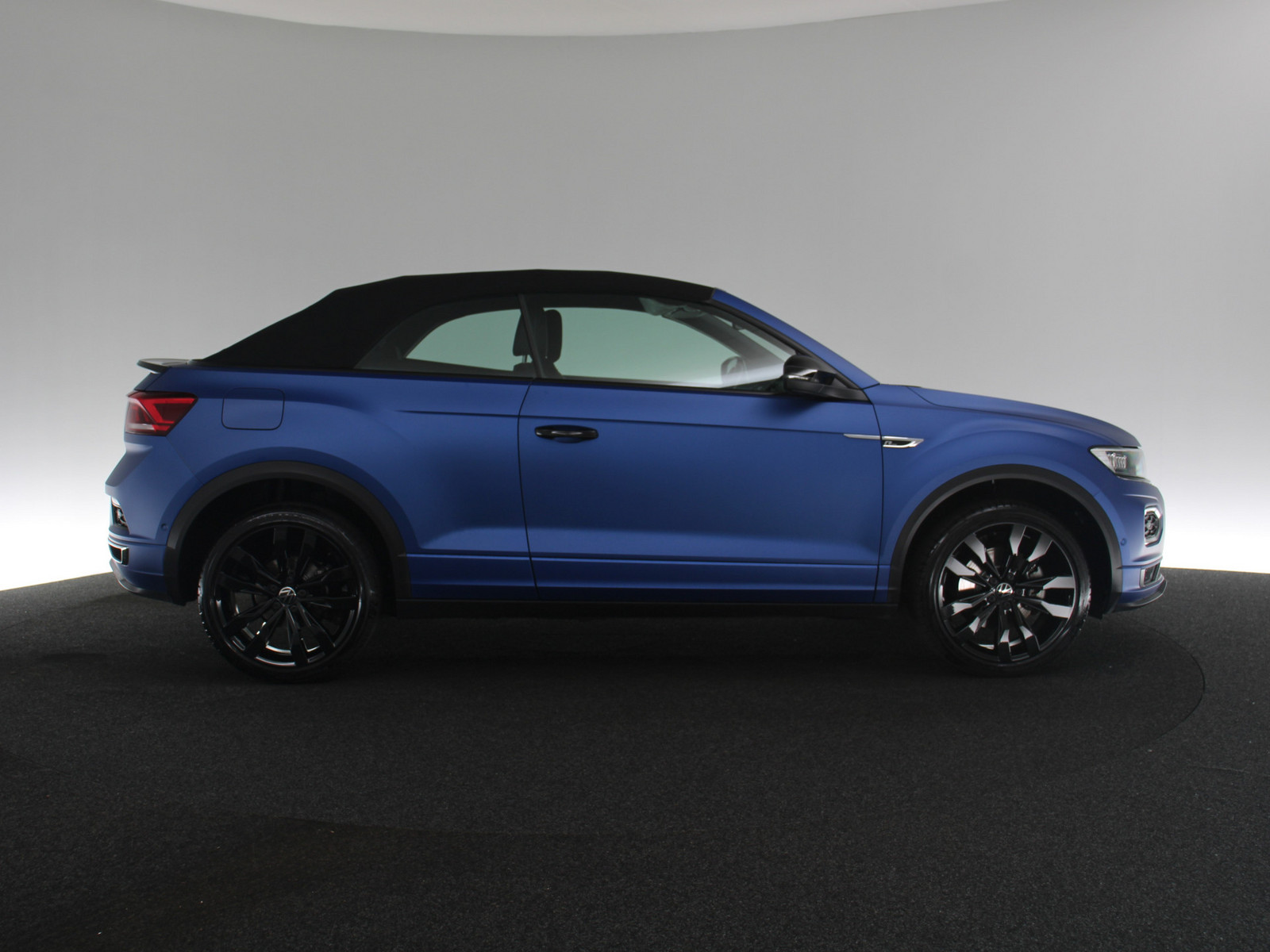 VW T-Roc Cabriolet 1.5 TSI R-Line VW T-Roc Cabriolet 1.5 TSI R-Line
