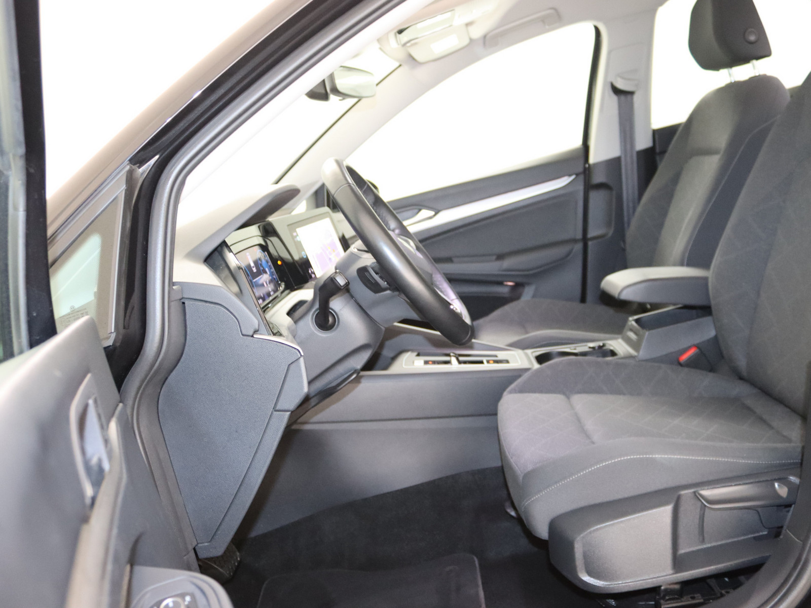 VW Golf VIII 2.0 TDI Life VW Golf VIII 2.0 TDI Life