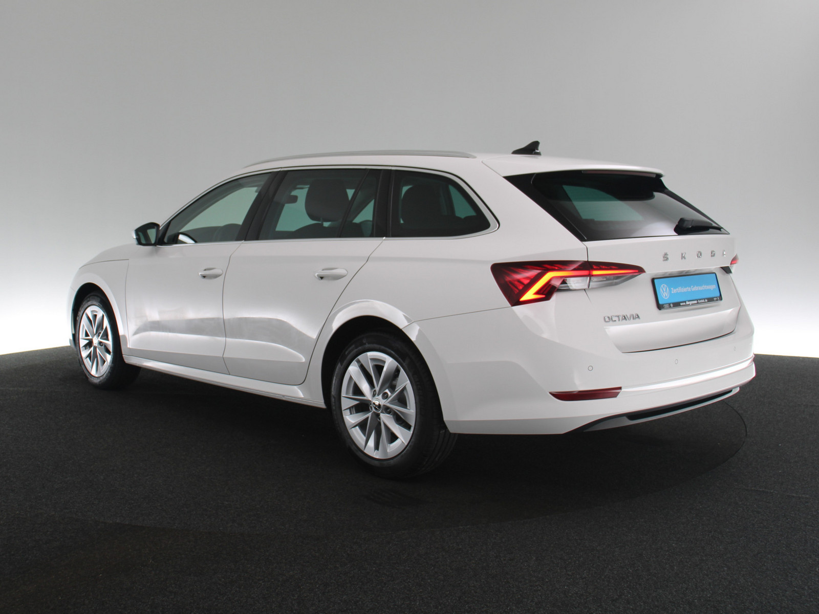 SKODA Octavia Combi 2.0 TDI DPF Style SKODA Octavia Combi 2.0 TDI DPF Style