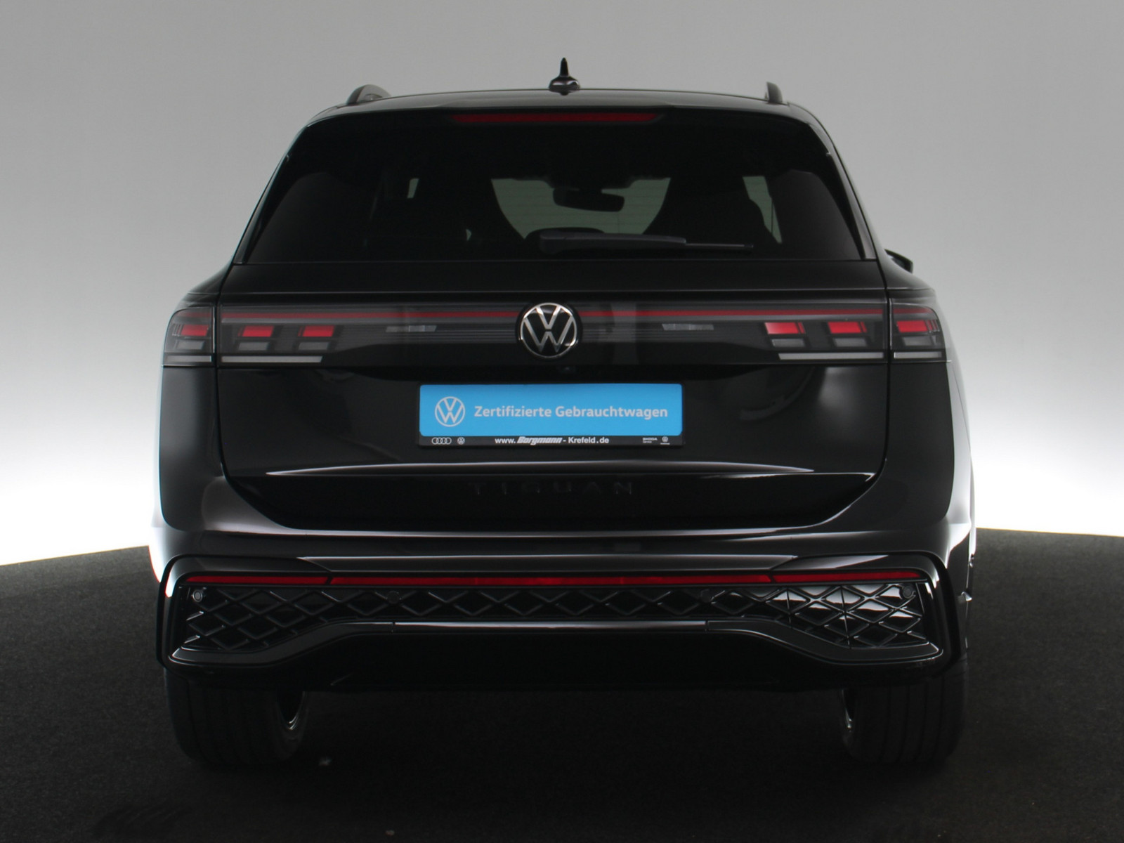 VW Tiguan 2.0 TDI R-Line VW Tiguan 2.0 TDI R-Line