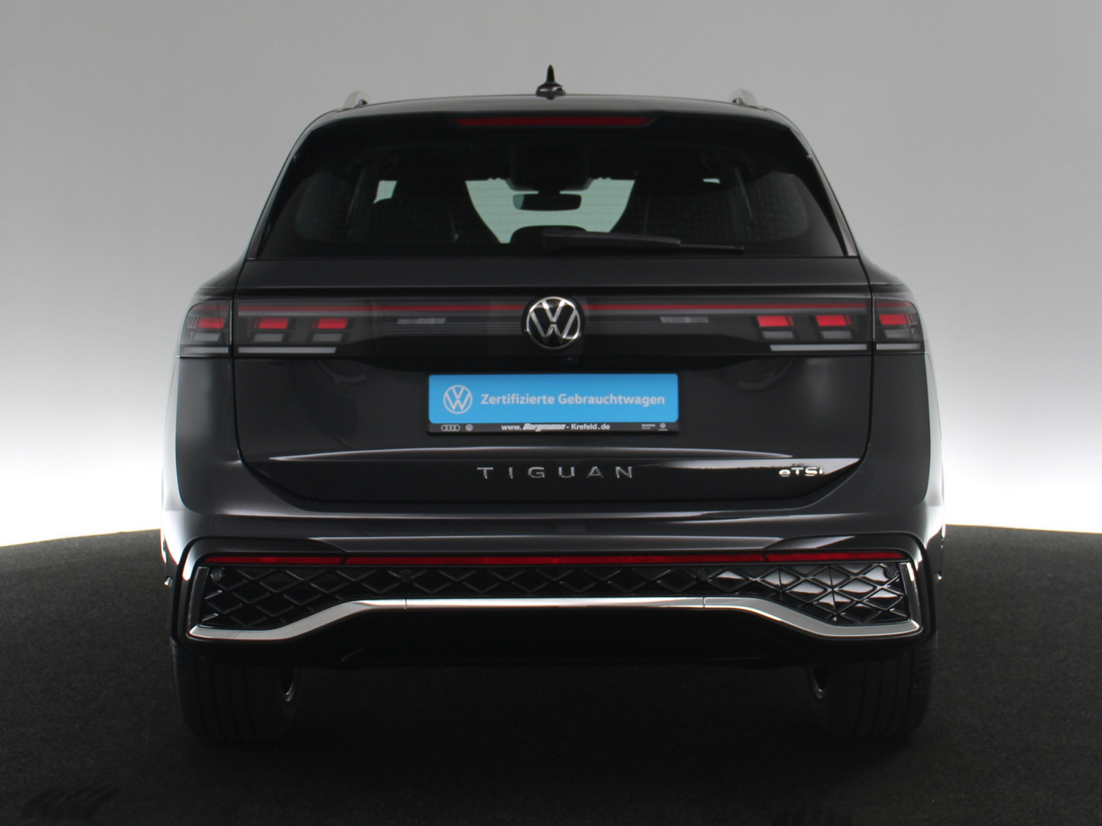 VW Tiguan 1.5 eTSI R-Line VW Tiguan 1.5 eTSI R-Line