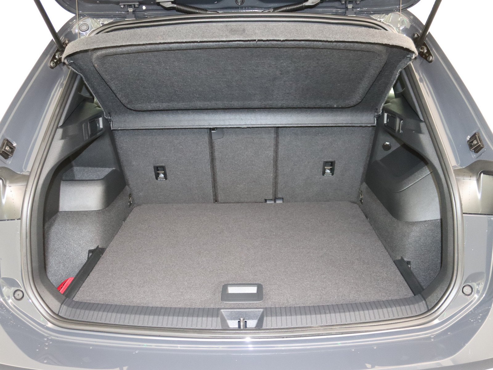 VW Tiguan 1.5 eTSI R-Line VW Tiguan 1.5 eTSI R-Line