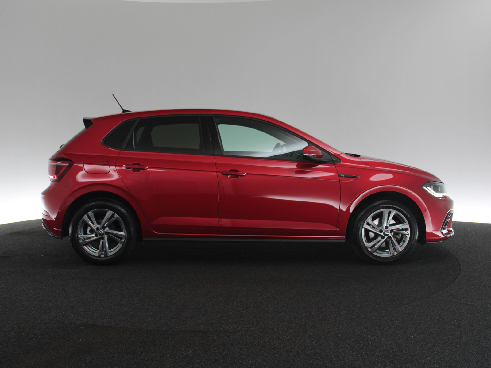 VW Polo 1.0 TSI R-Line VW Polo 1.0 TSI R-Line