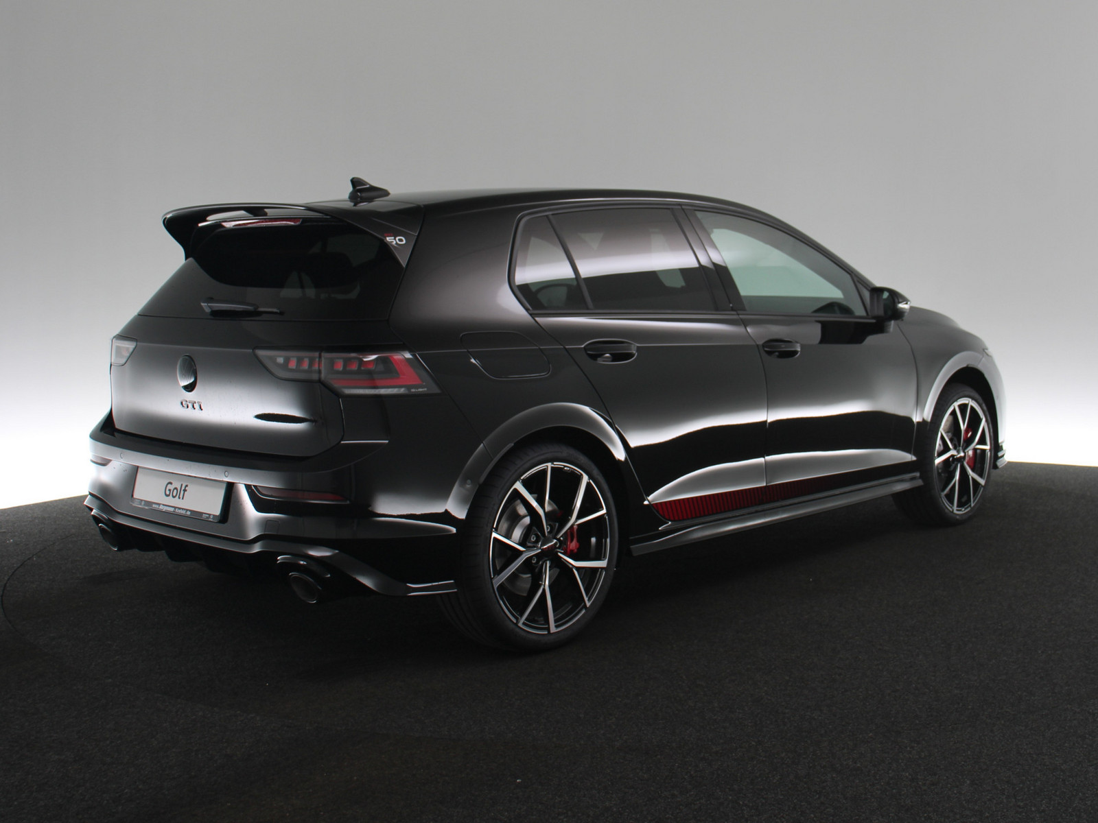 VW Golf VIII 2.0 TSI GTI Edition 50 VW Golf VIII 2.0 TSI GTI Edition 50