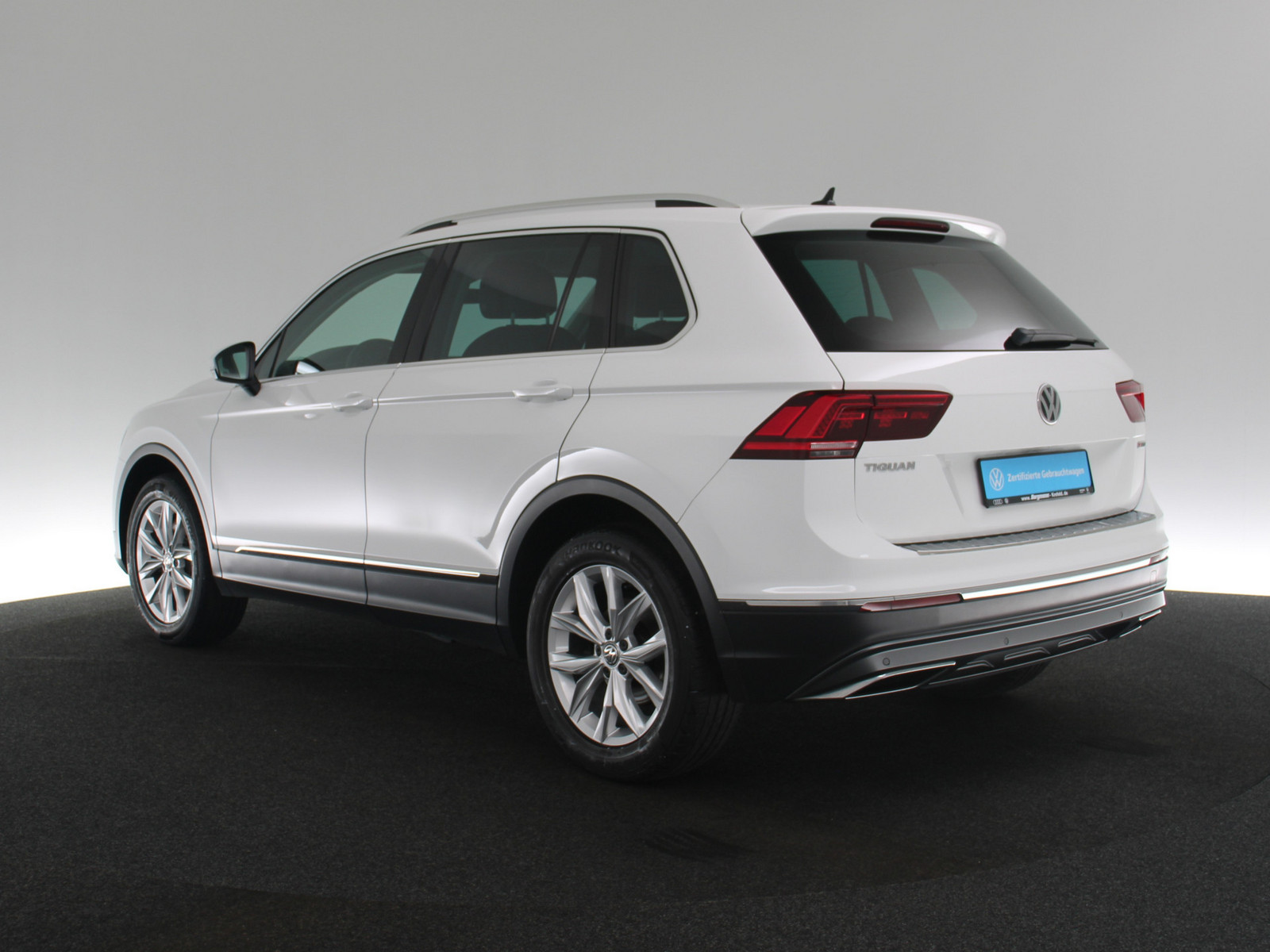 VW Tiguan 2.0 TSI BMT Highline 4Motion VW Tiguan 2.0 TSI BMT Highline 4Motion