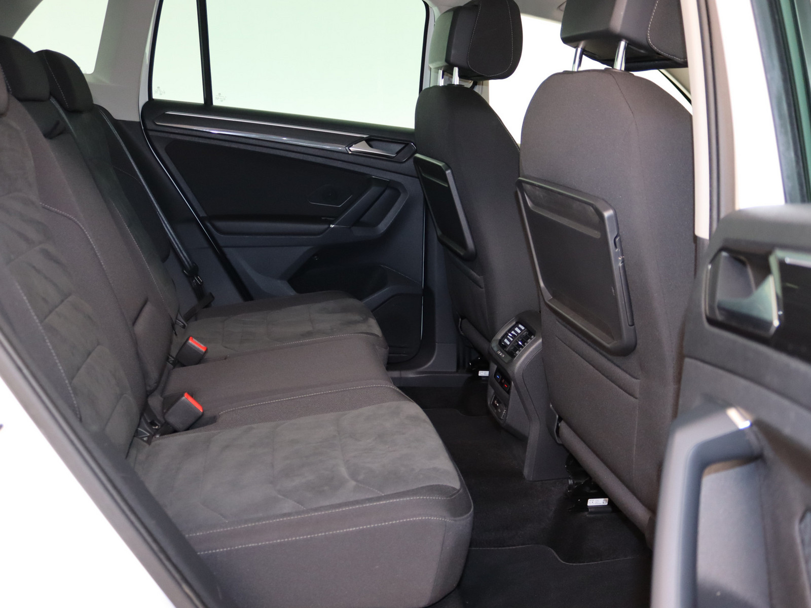 VW Tiguan 2.0 TSI BMT Highline 4Motion VW Tiguan 2.0 TSI BMT Highline 4Motion