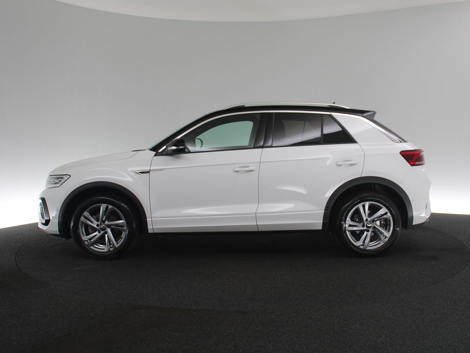 VW T-Roc 1.5 TSI R-Line VW T-Roc 1.5 TSI R-Line