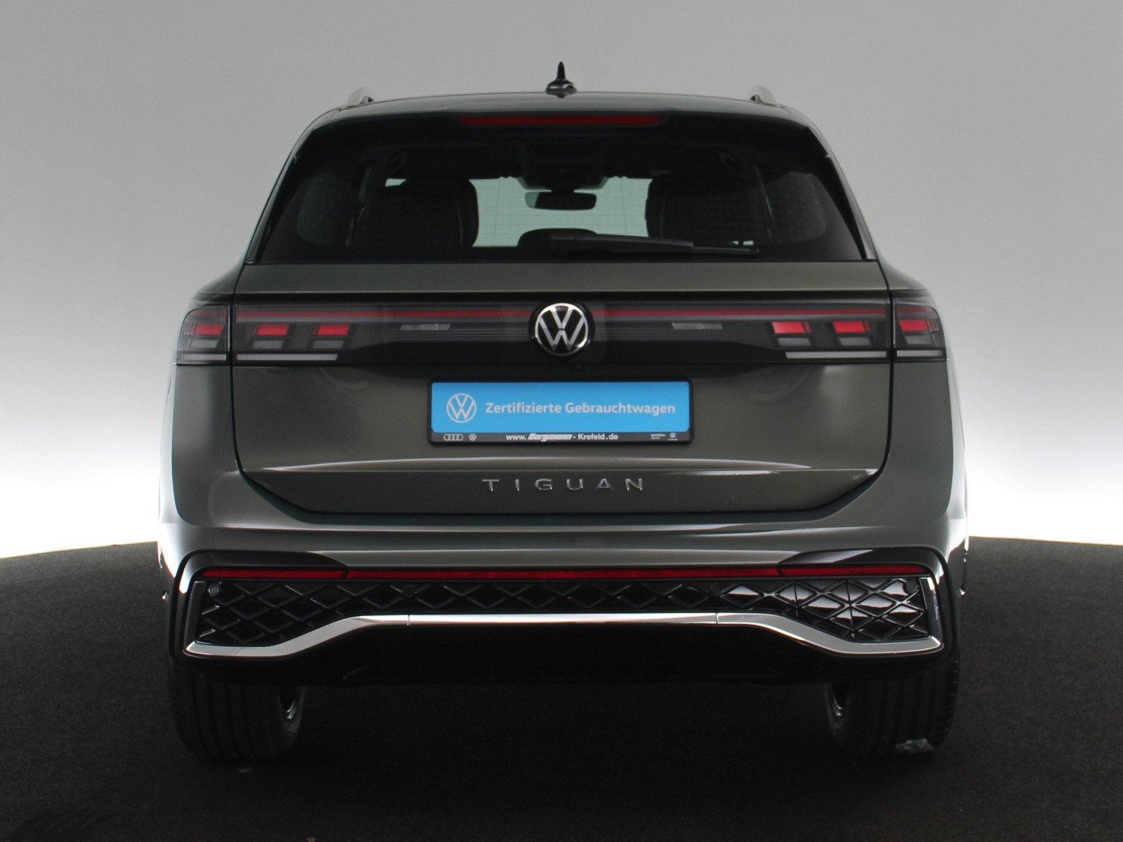 VW Tiguan 2.0 TDI R-Line VW Tiguan 2.0 TDI R-Line