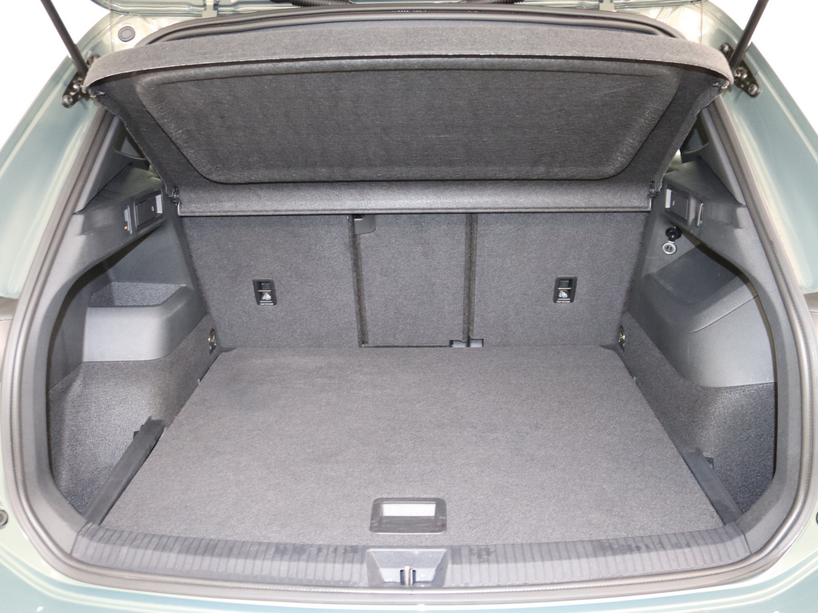 VW Tiguan 2.0 TDI R-Line VW Tiguan 2.0 TDI R-Line