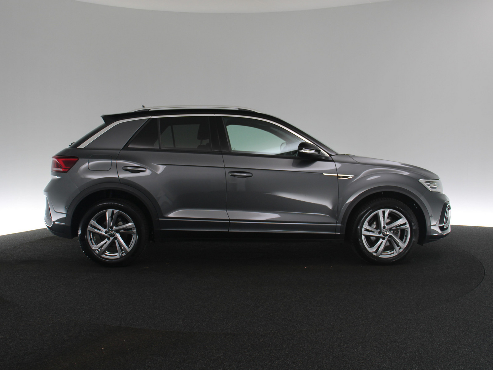 VW T-Roc 1.5 TSI R-Line VW T-Roc 1.5 TSI R-Line