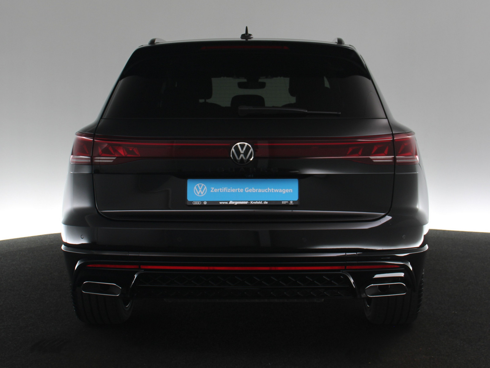 VW Touareg 3.0 V6 TDI R-Line 4Motion VW Touareg 3.0 V6 TDI R-Line 4Motion