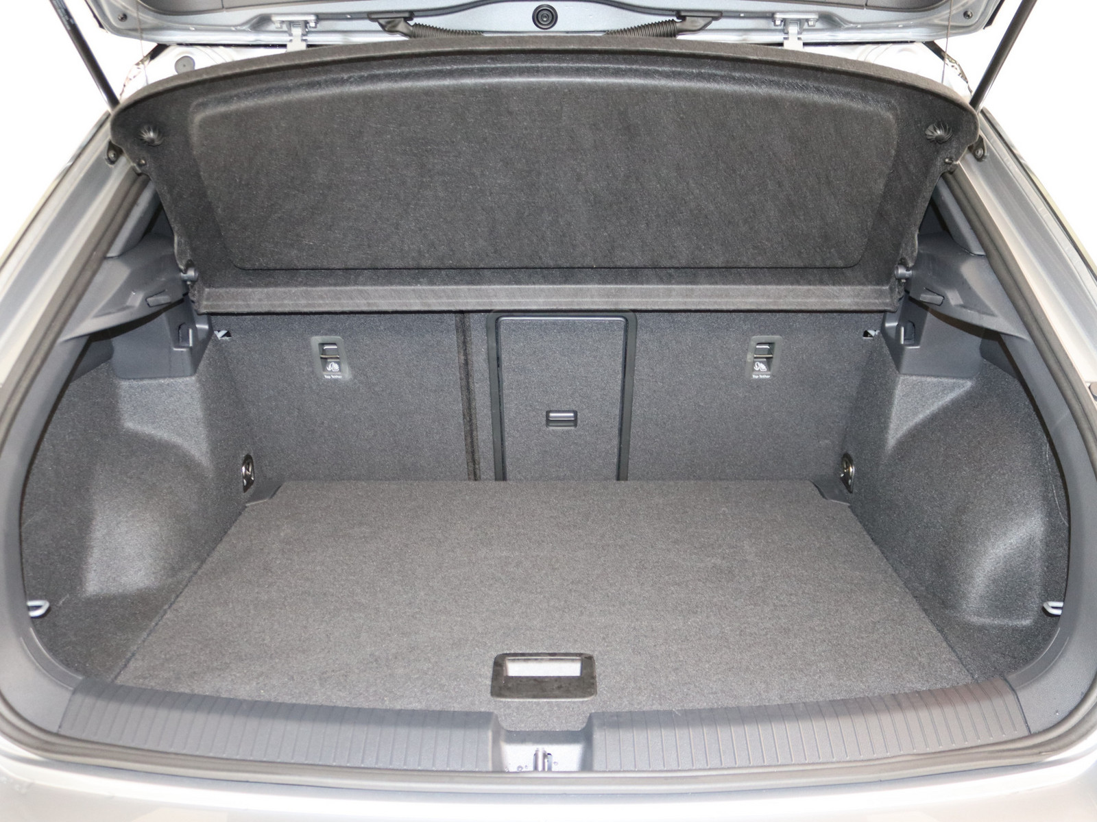 VW T-Roc 1.5 TSI R-Line VW T-Roc 1.5 TSI R-Line