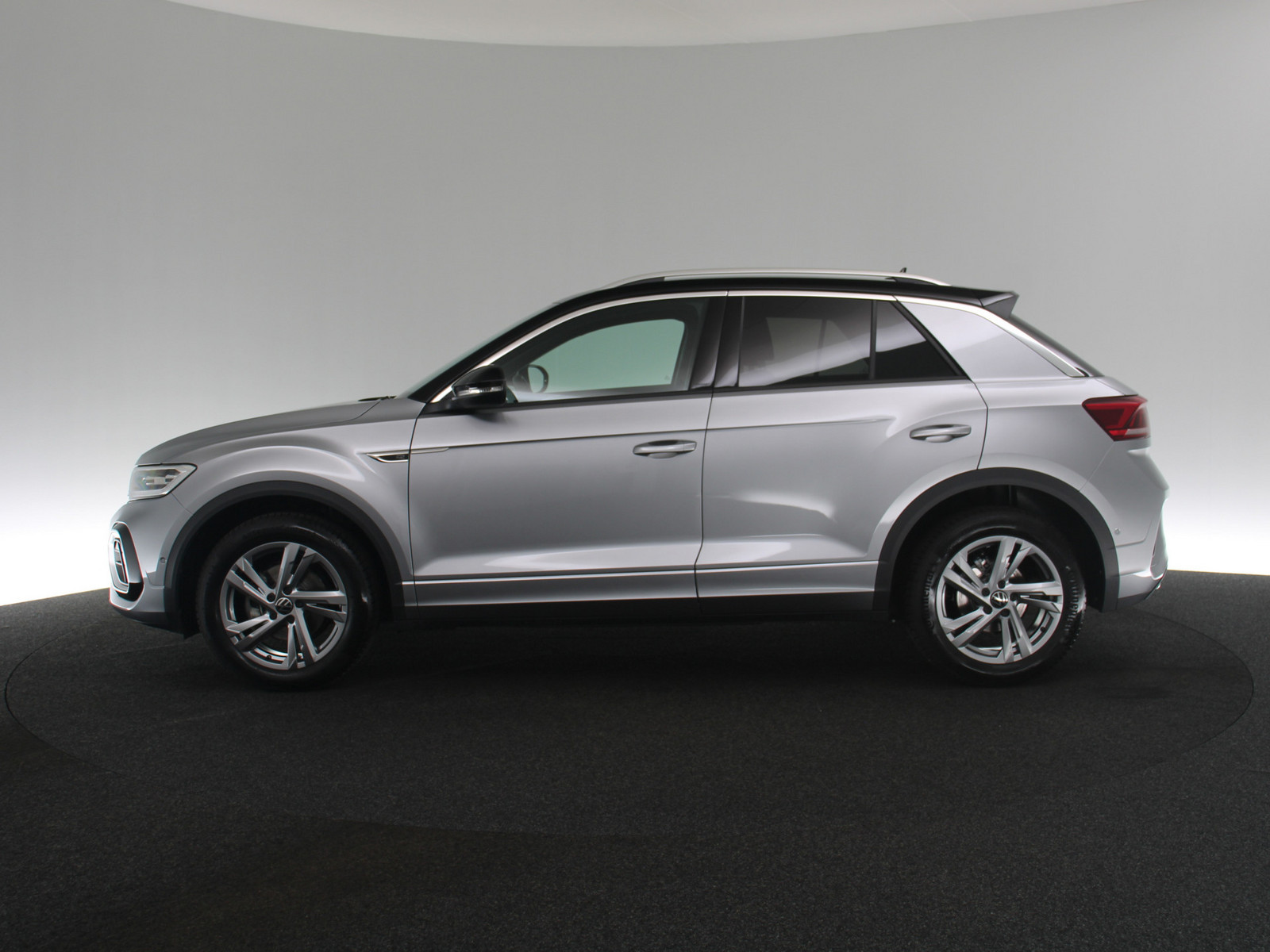 VW T-Roc 1.5 TSI R-Line VW T-Roc 1.5 TSI R-Line