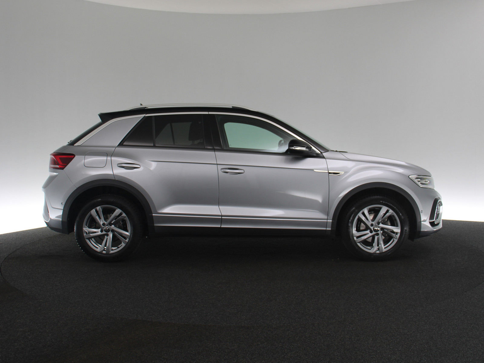 VW T-Roc 1.5 TSI R-Line VW T-Roc 1.5 TSI R-Line